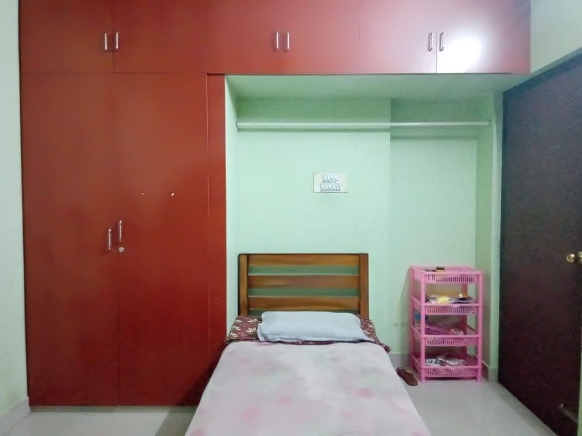 white and gray floral bed linen