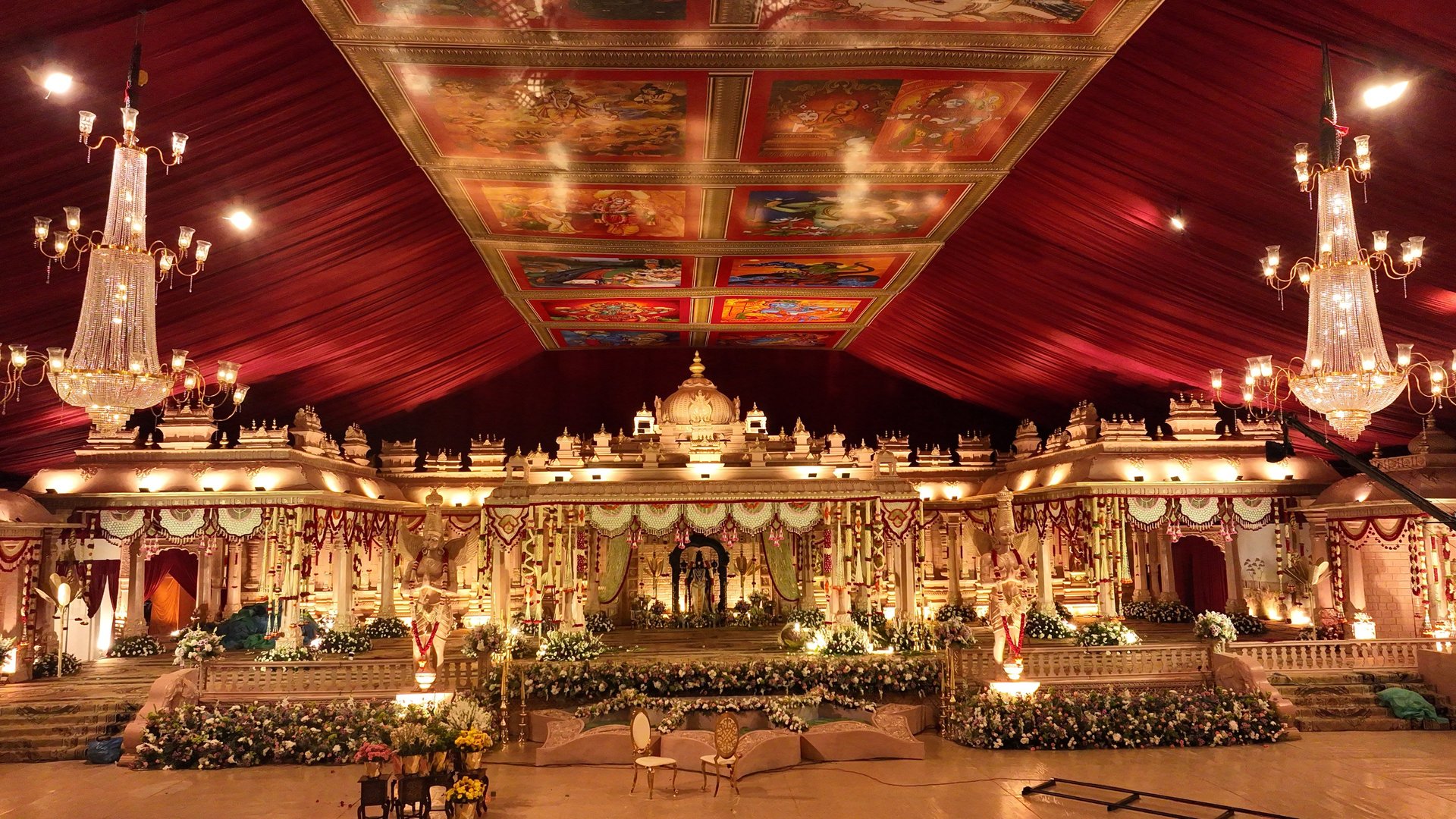 black and white bed linen