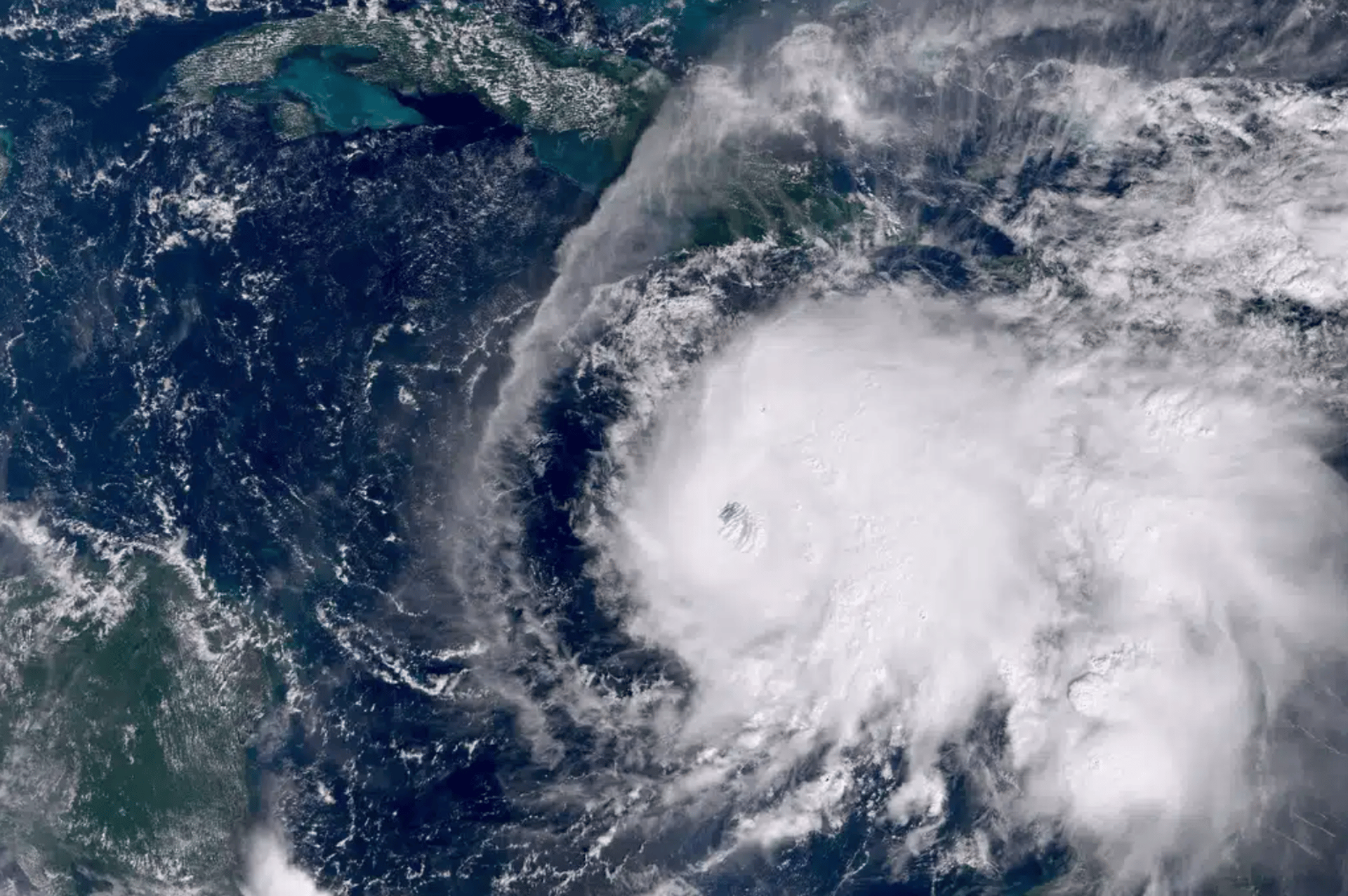 gray cumulonimbus rainclouds during daytime