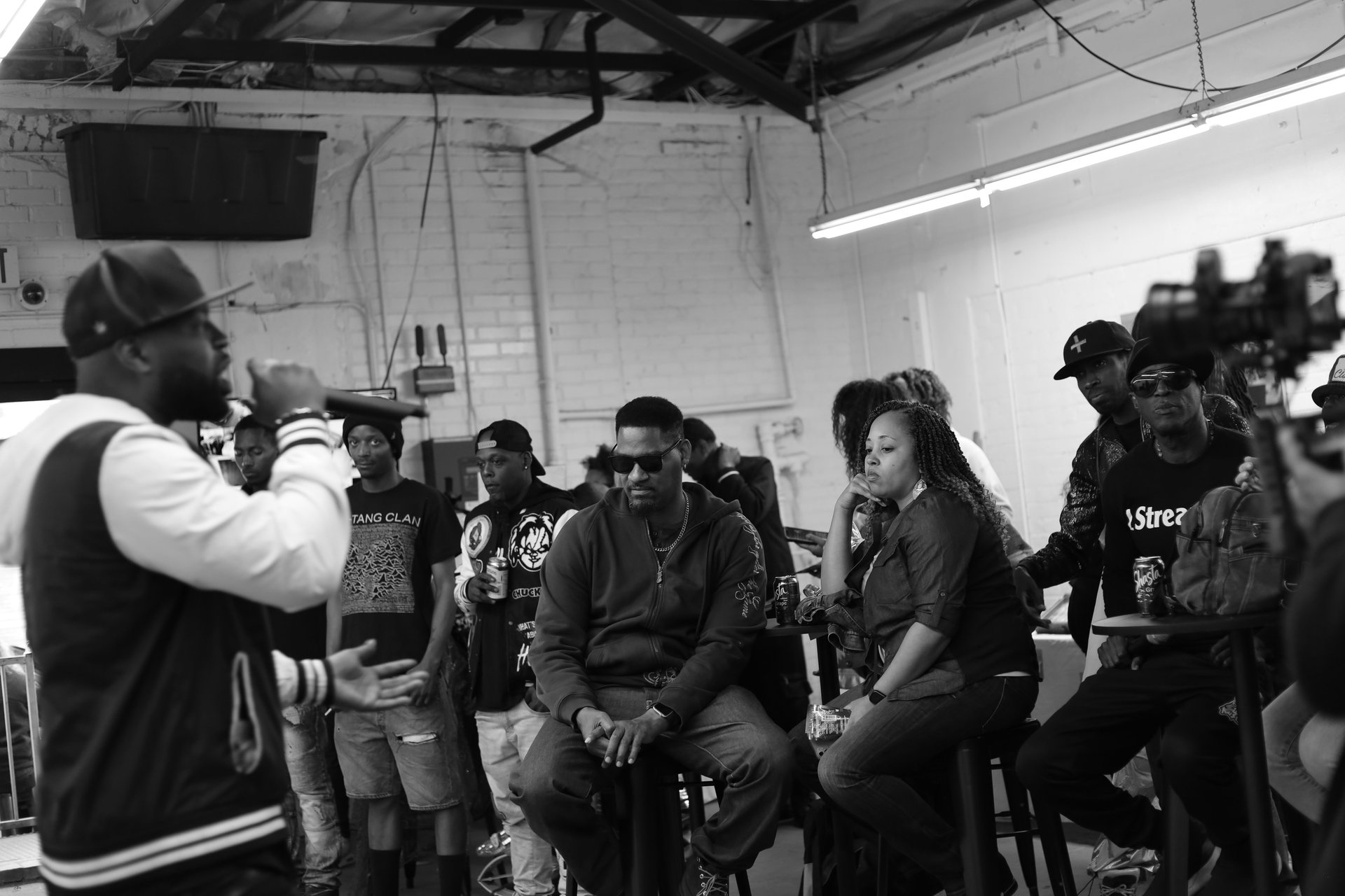 black and white bed linen