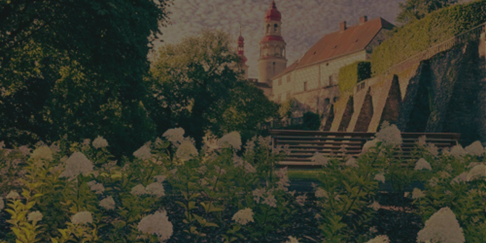 black and white bed linen