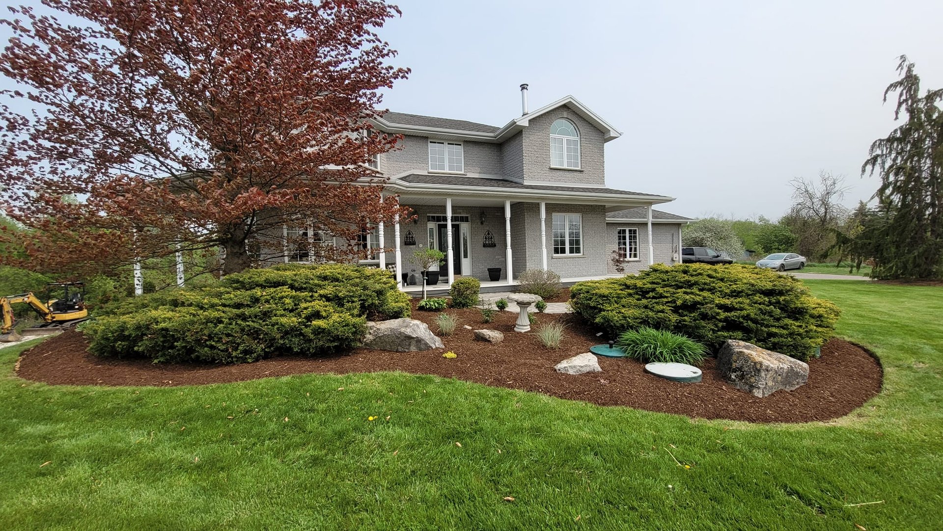 black and white bed linen