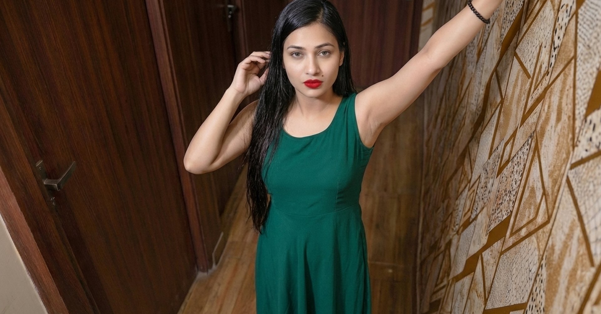 black and white bed linen