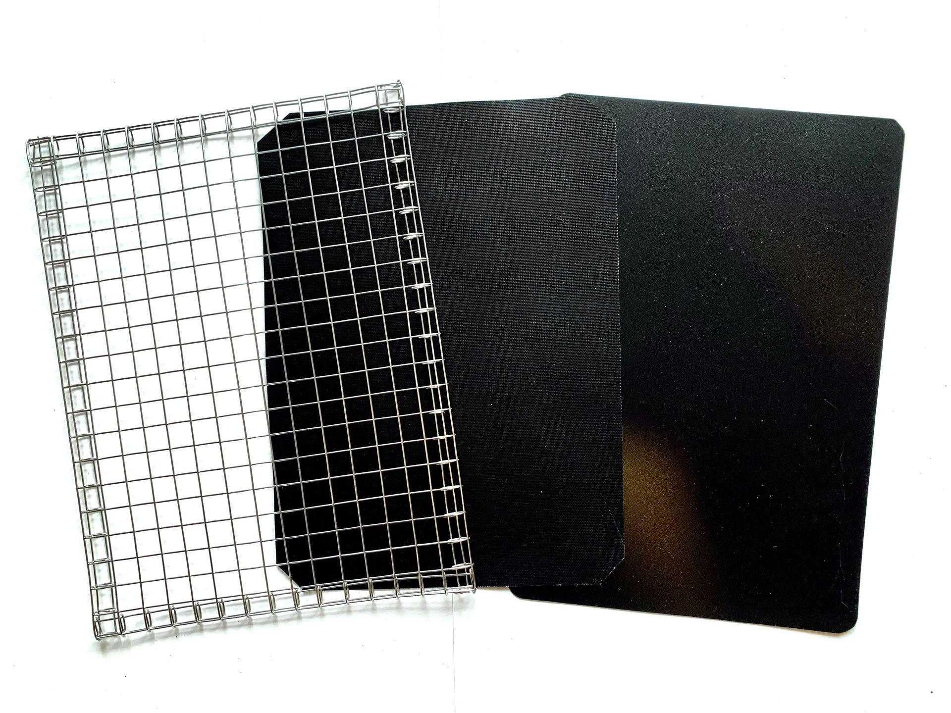 black and white bed linen