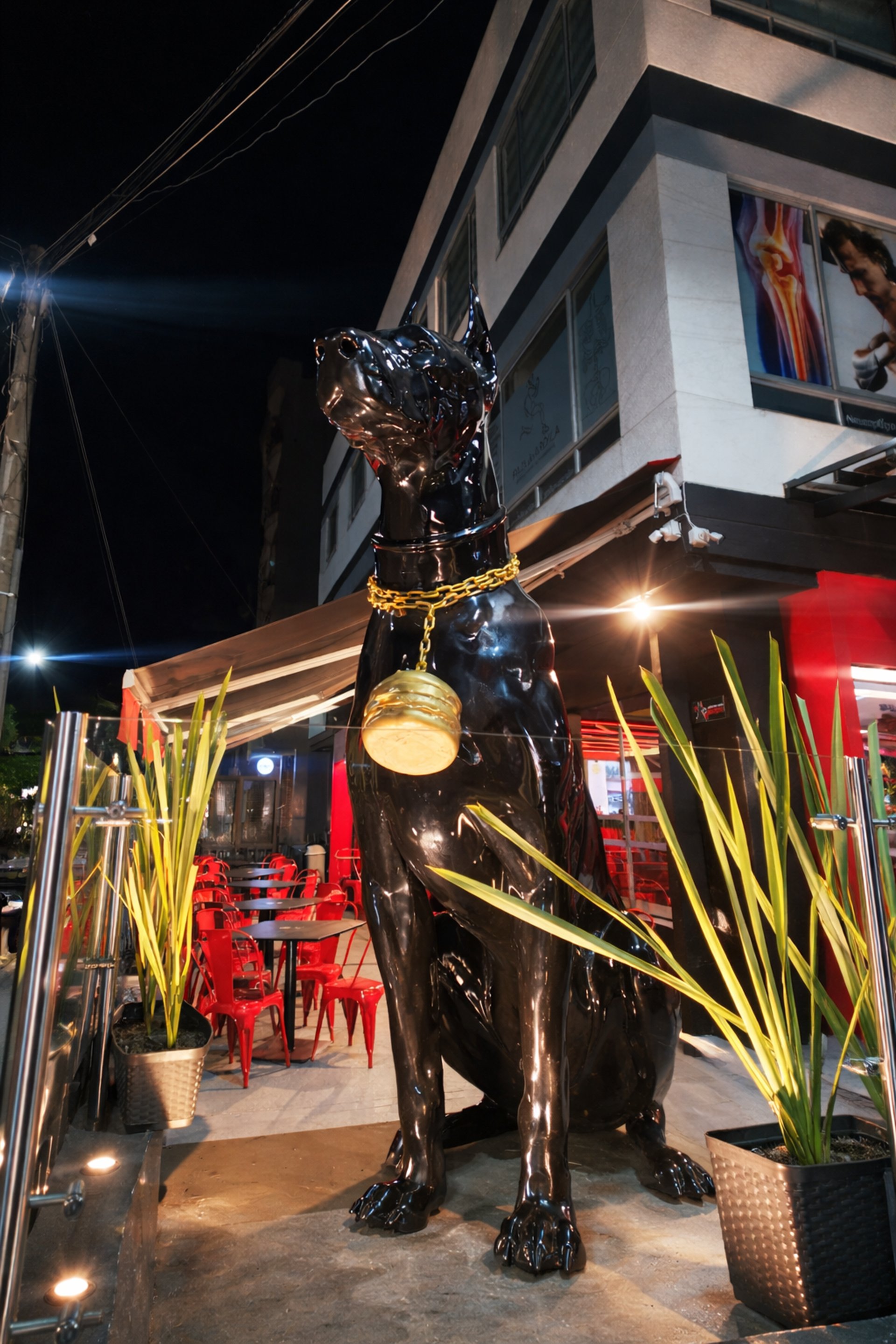 black and white bed linen