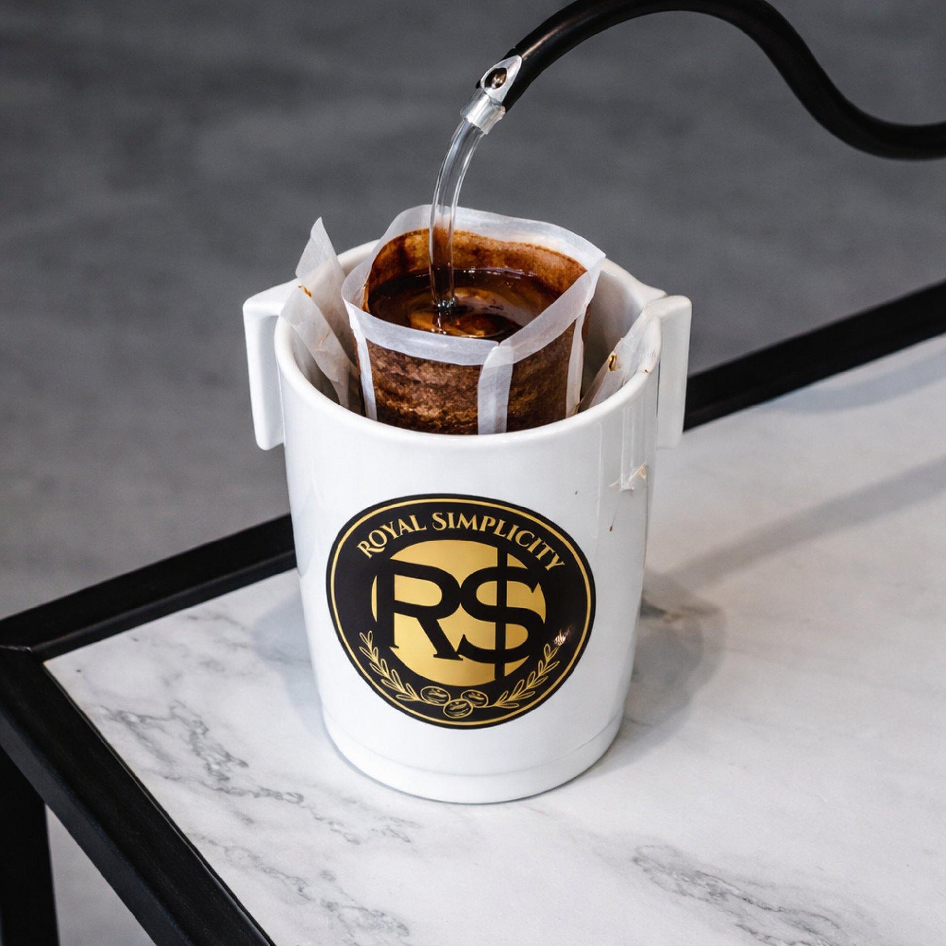 black and white bed linen