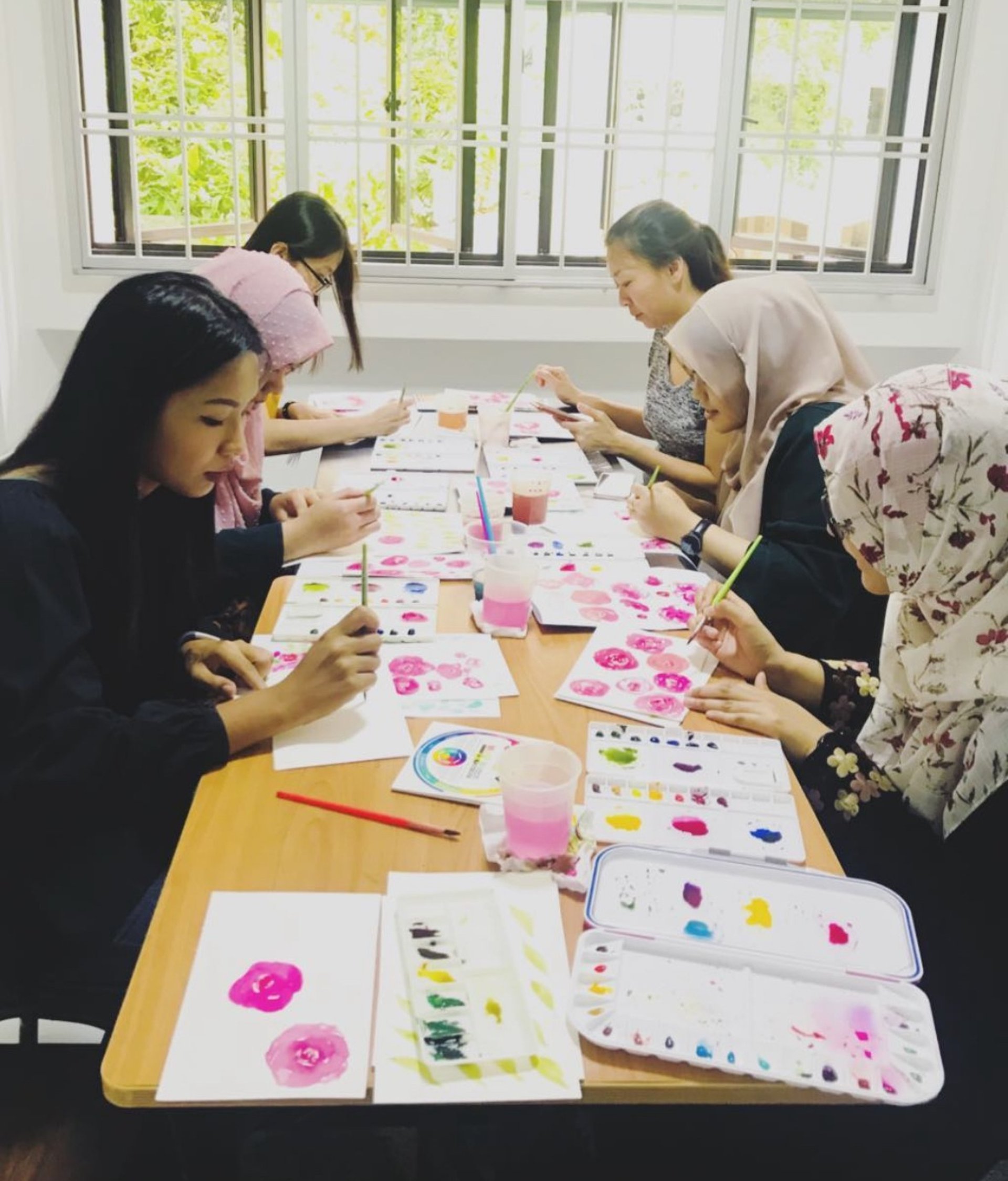 black and white bed linen