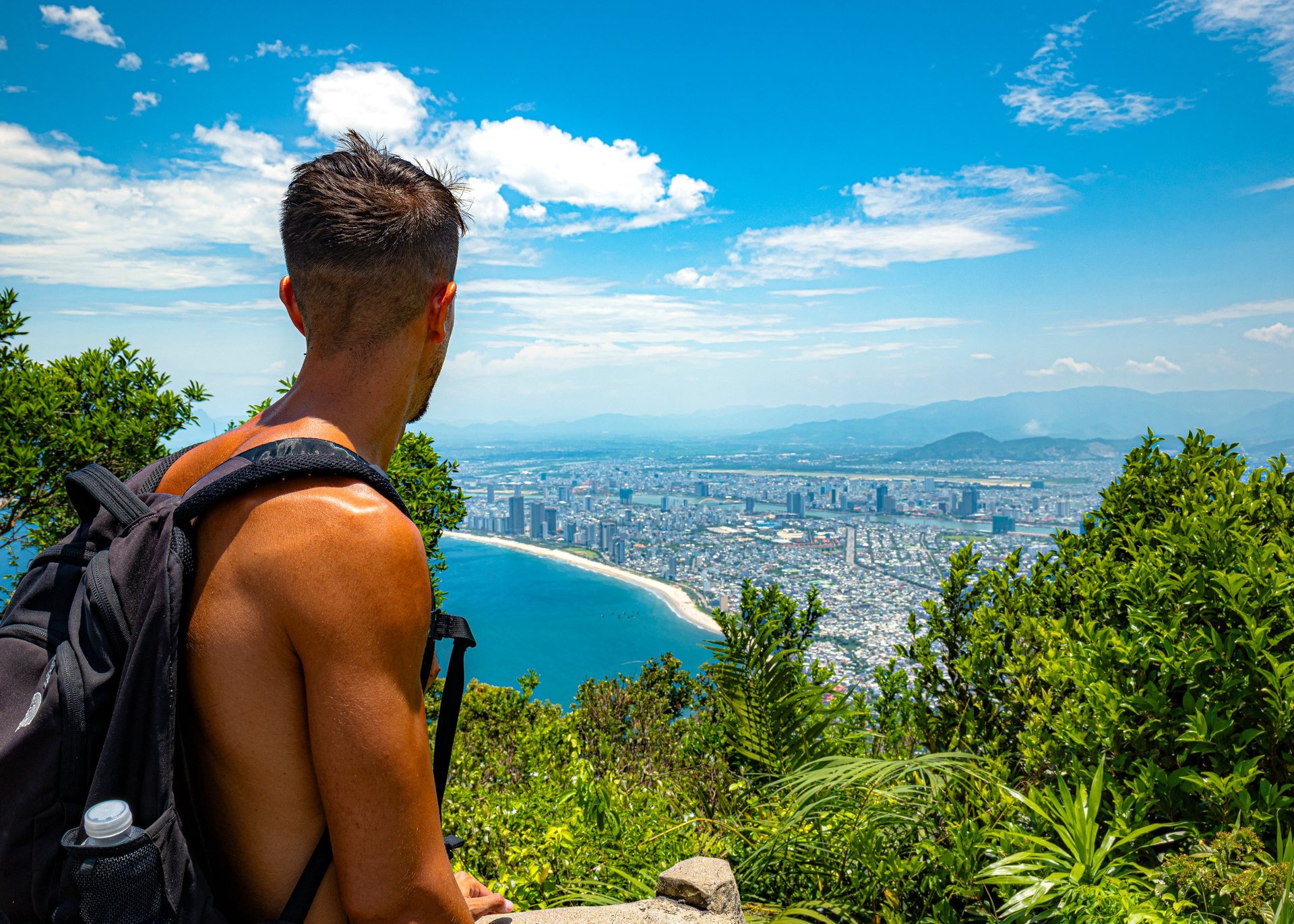 black and white bed linen