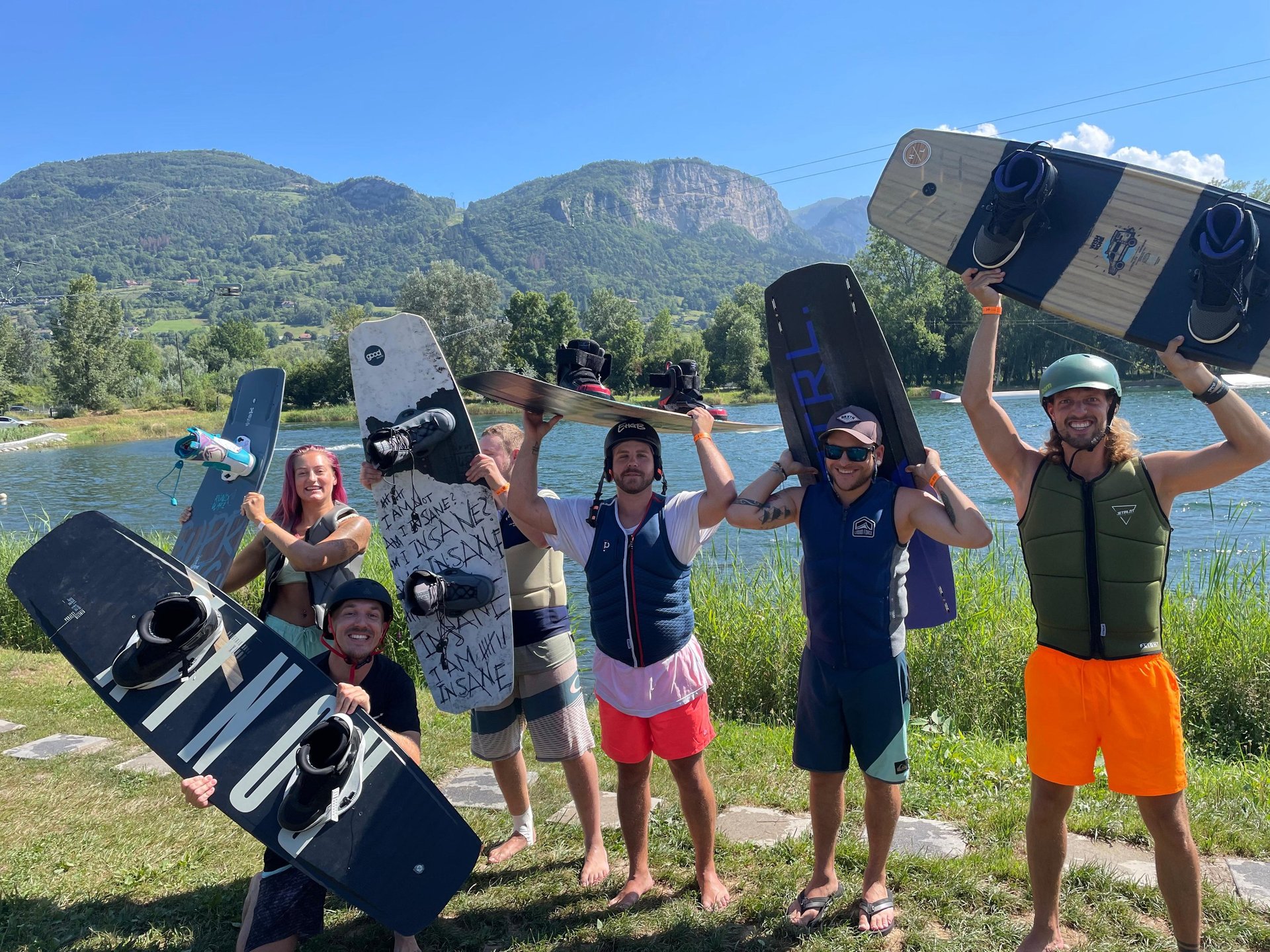 black and white bed linen