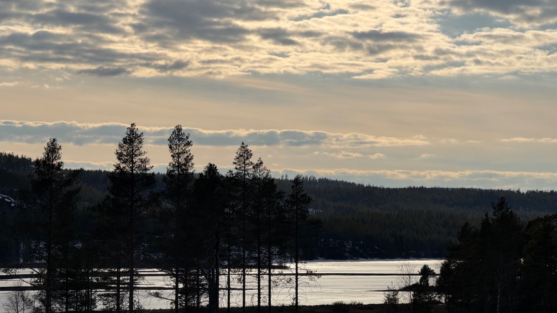 Solnedgång såväl som soluppgång är betydelsefulla