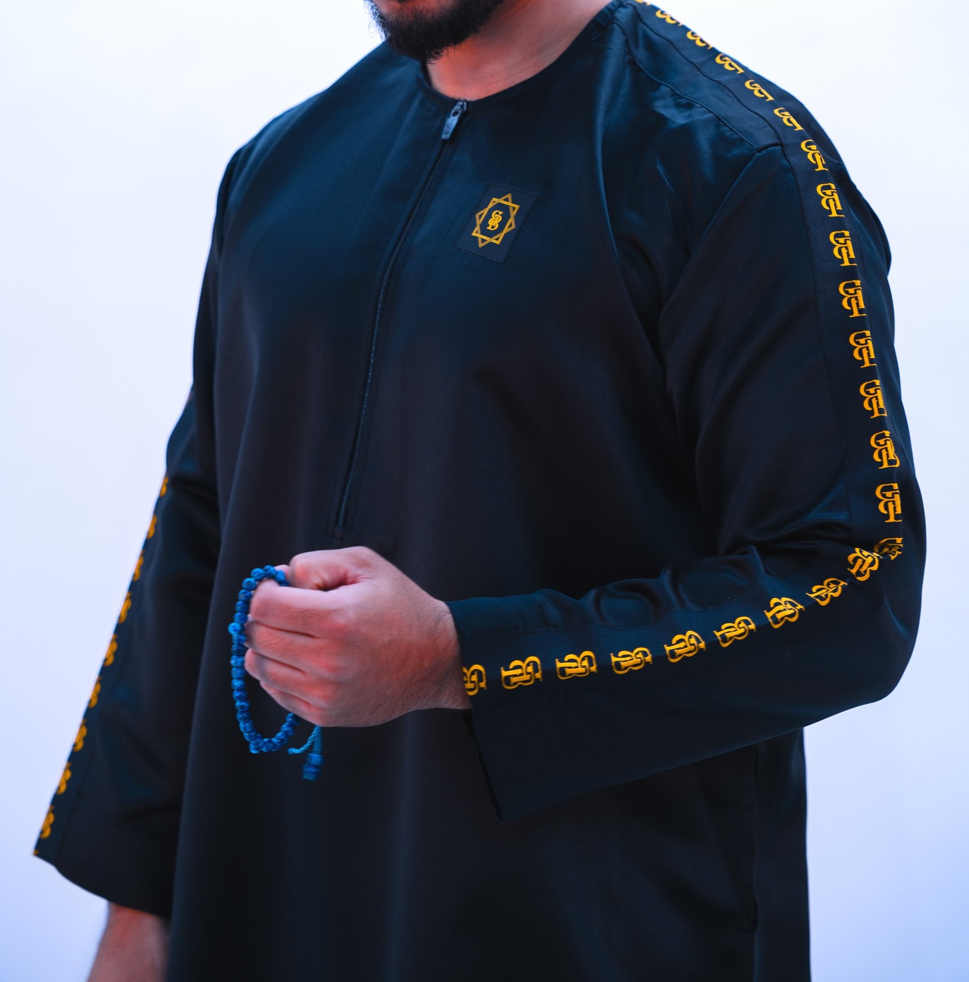 black and white bed linen