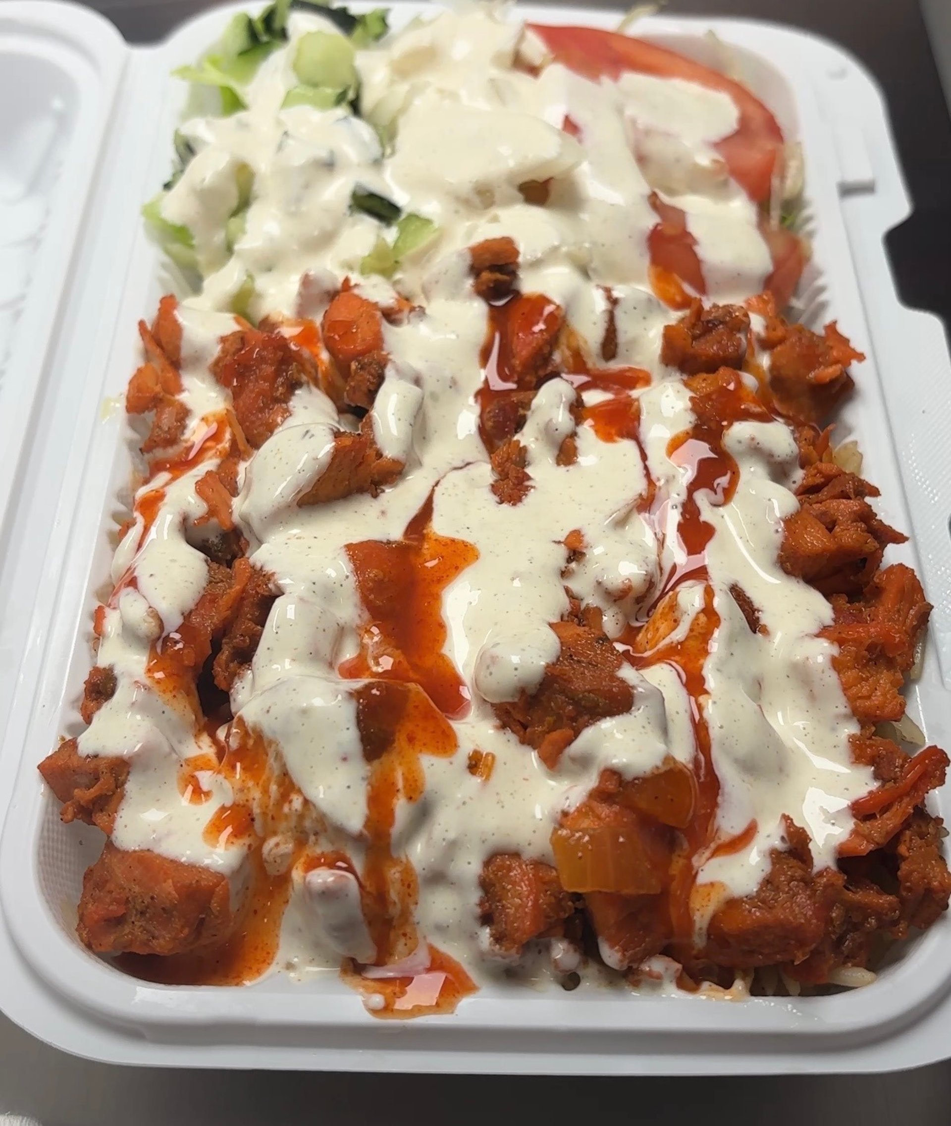 burger with lettuce and tomato