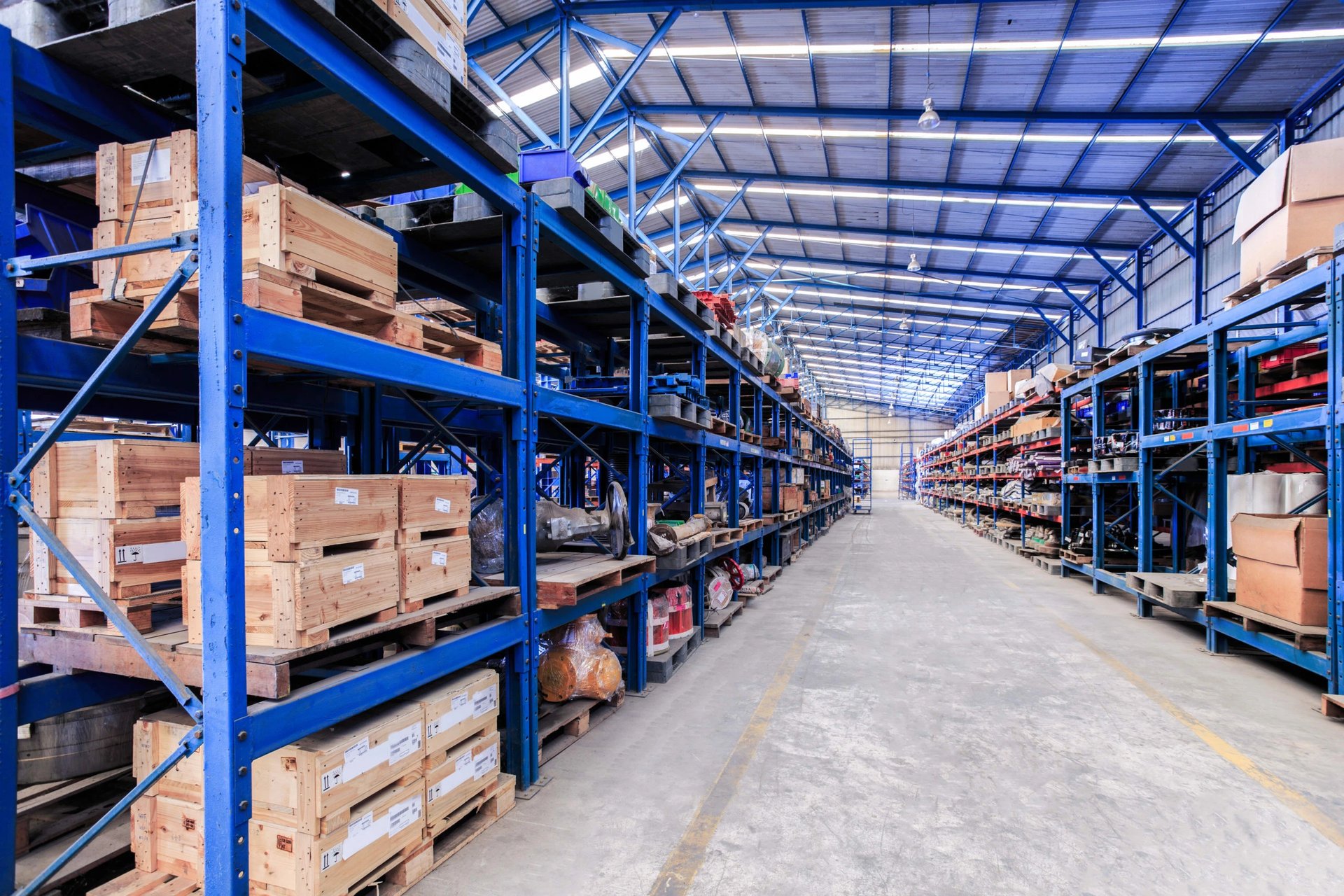 black and brown leather padded tub sofa
