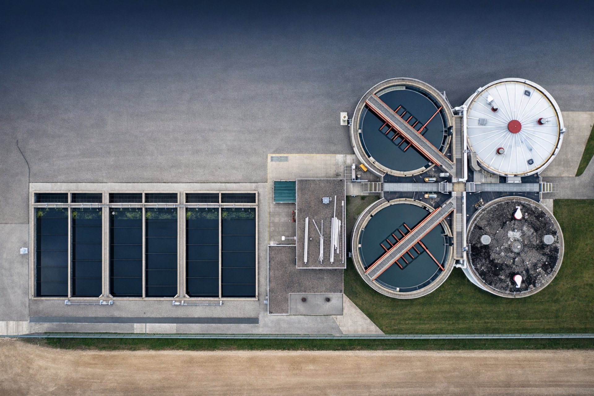 blue ocean water during daytime