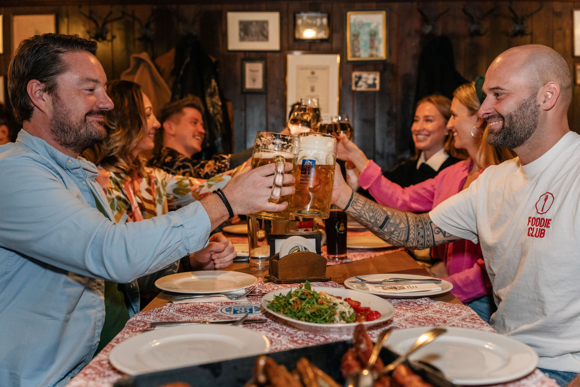 black and white bed linen