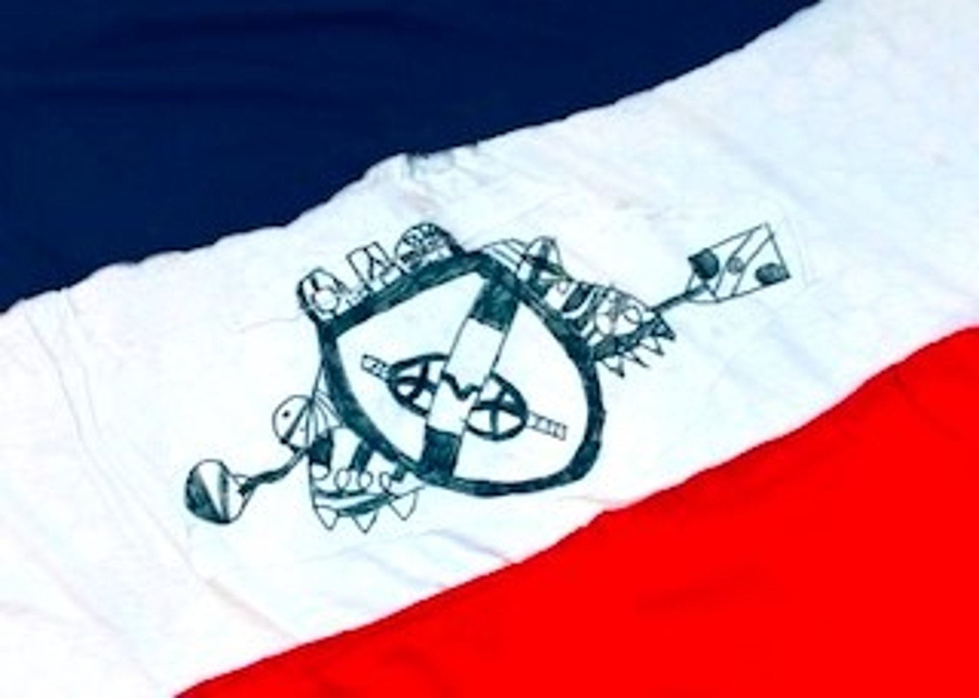 black and white bed linen