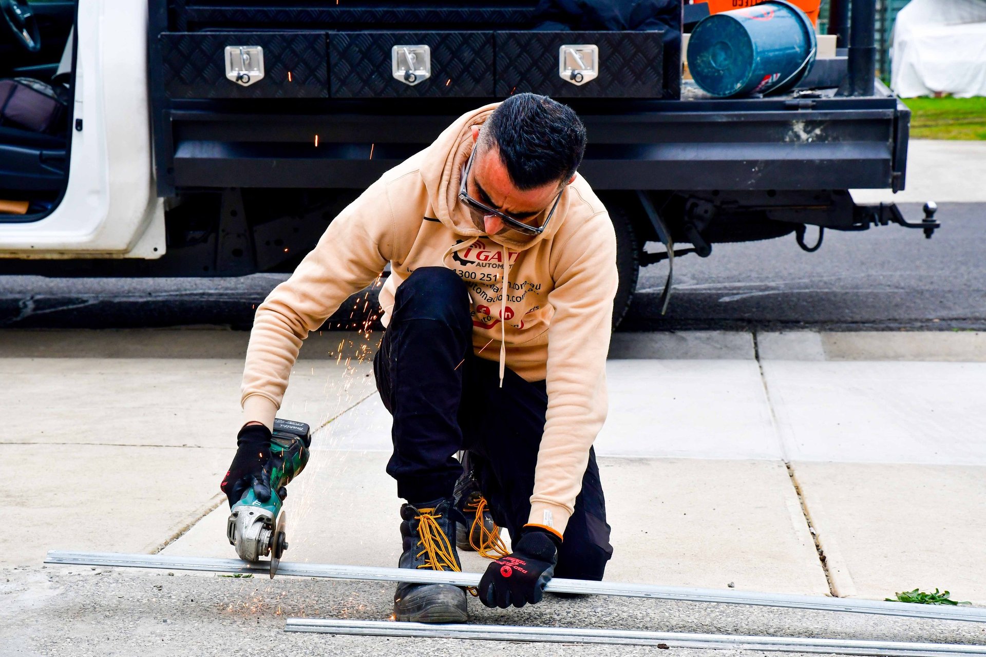 an abstract photo of a curved building with a blue sky in the background