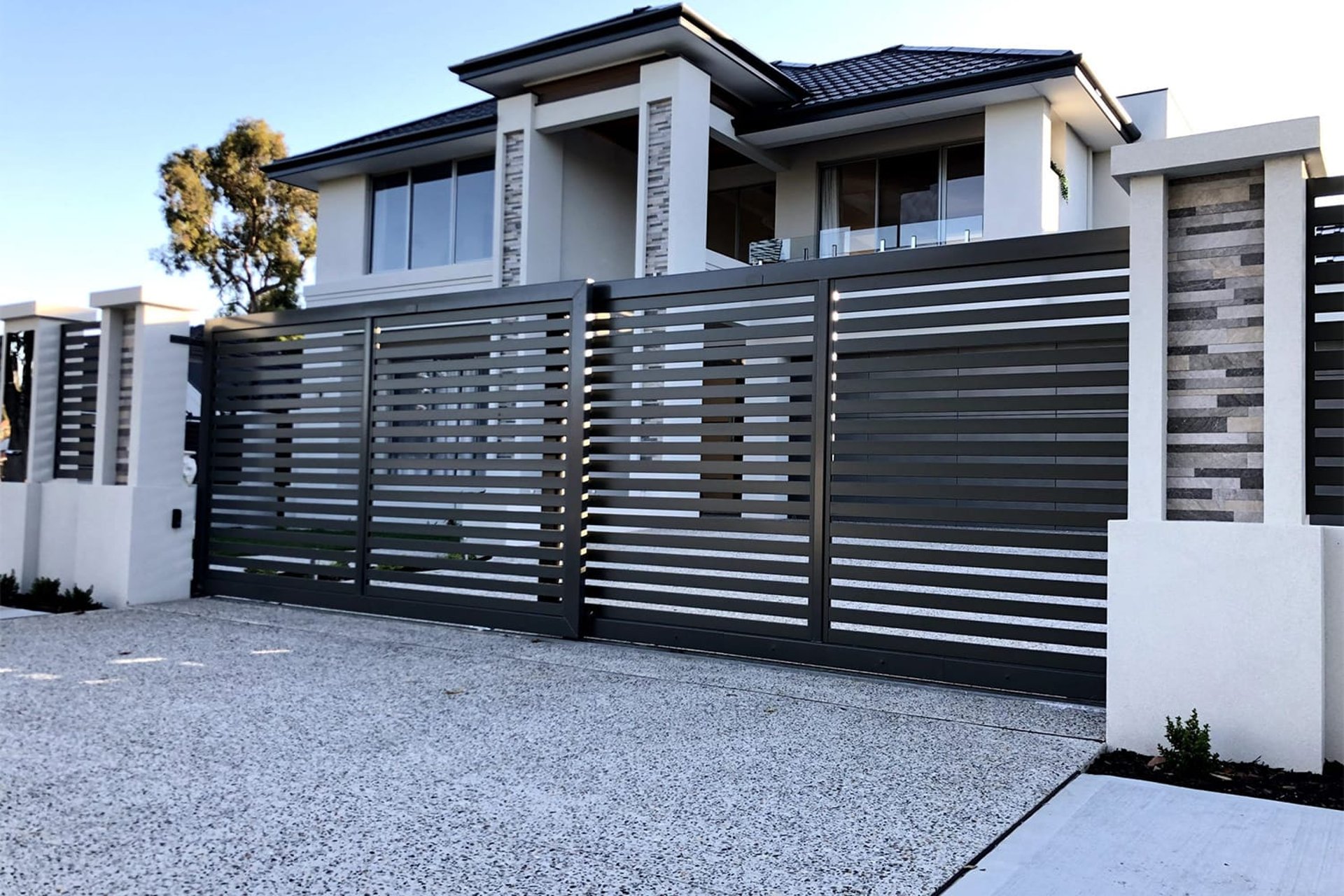 see through non see through gate