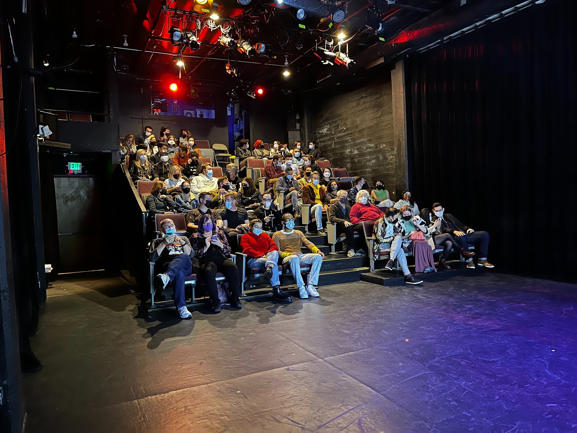 black and white bed linen