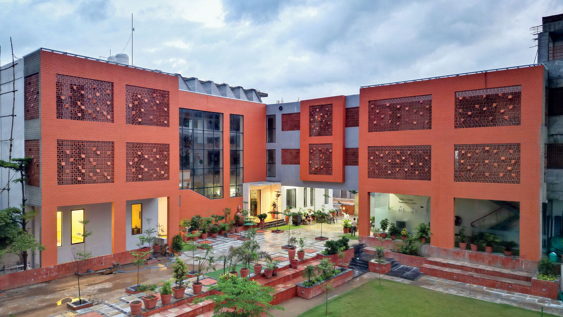 black and white bed linen