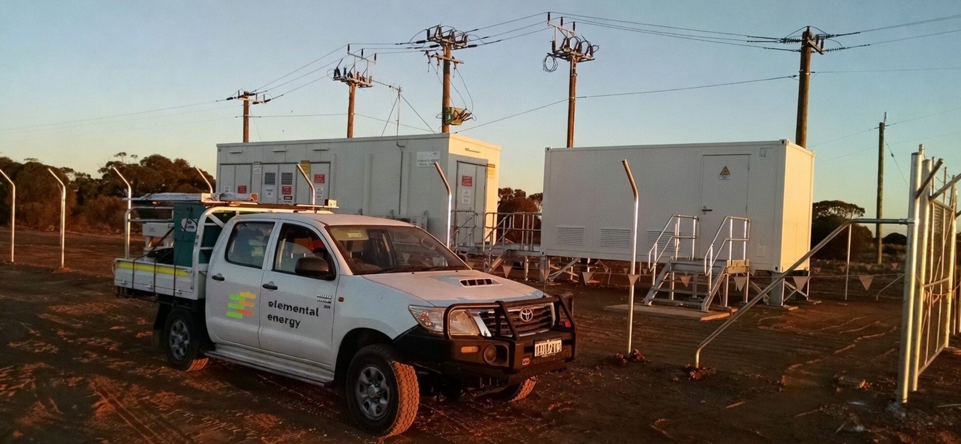 black and brown leather padded tub sofa