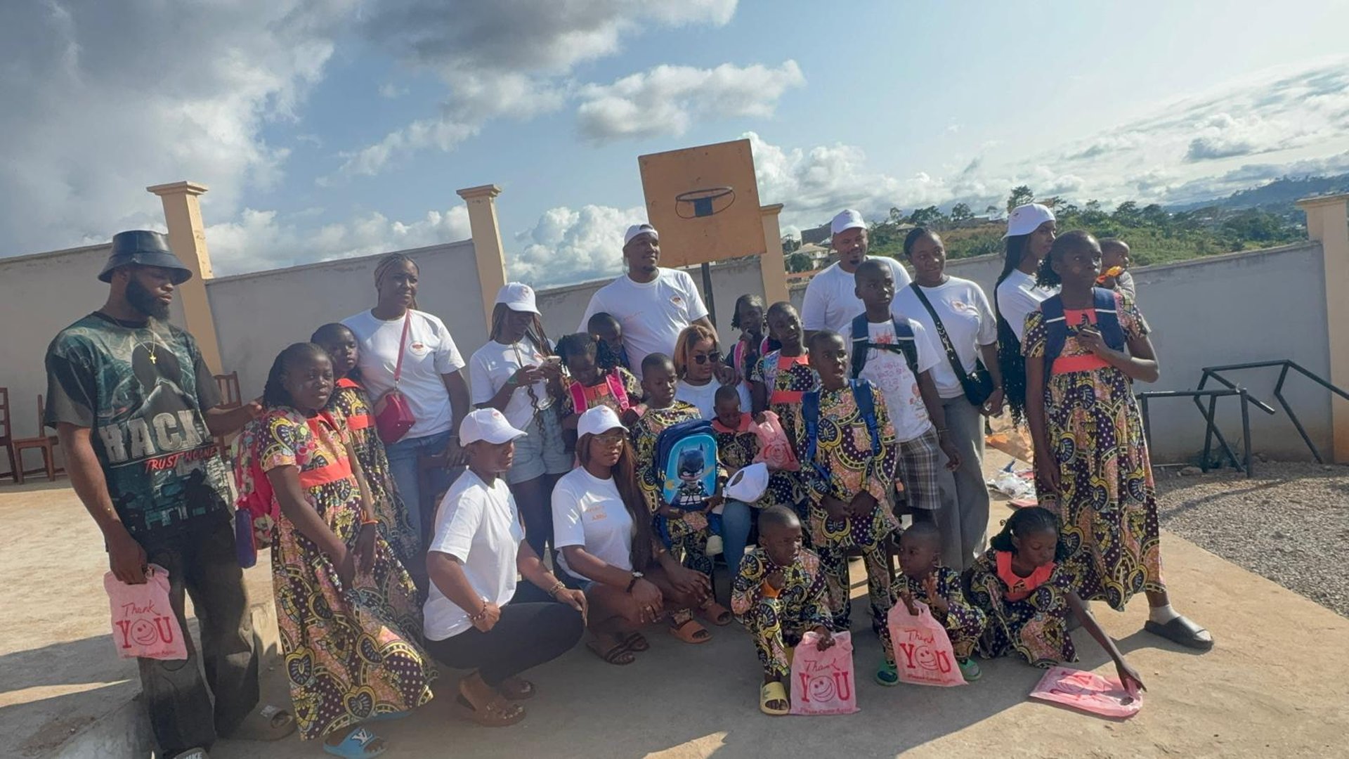 black and white bed linen