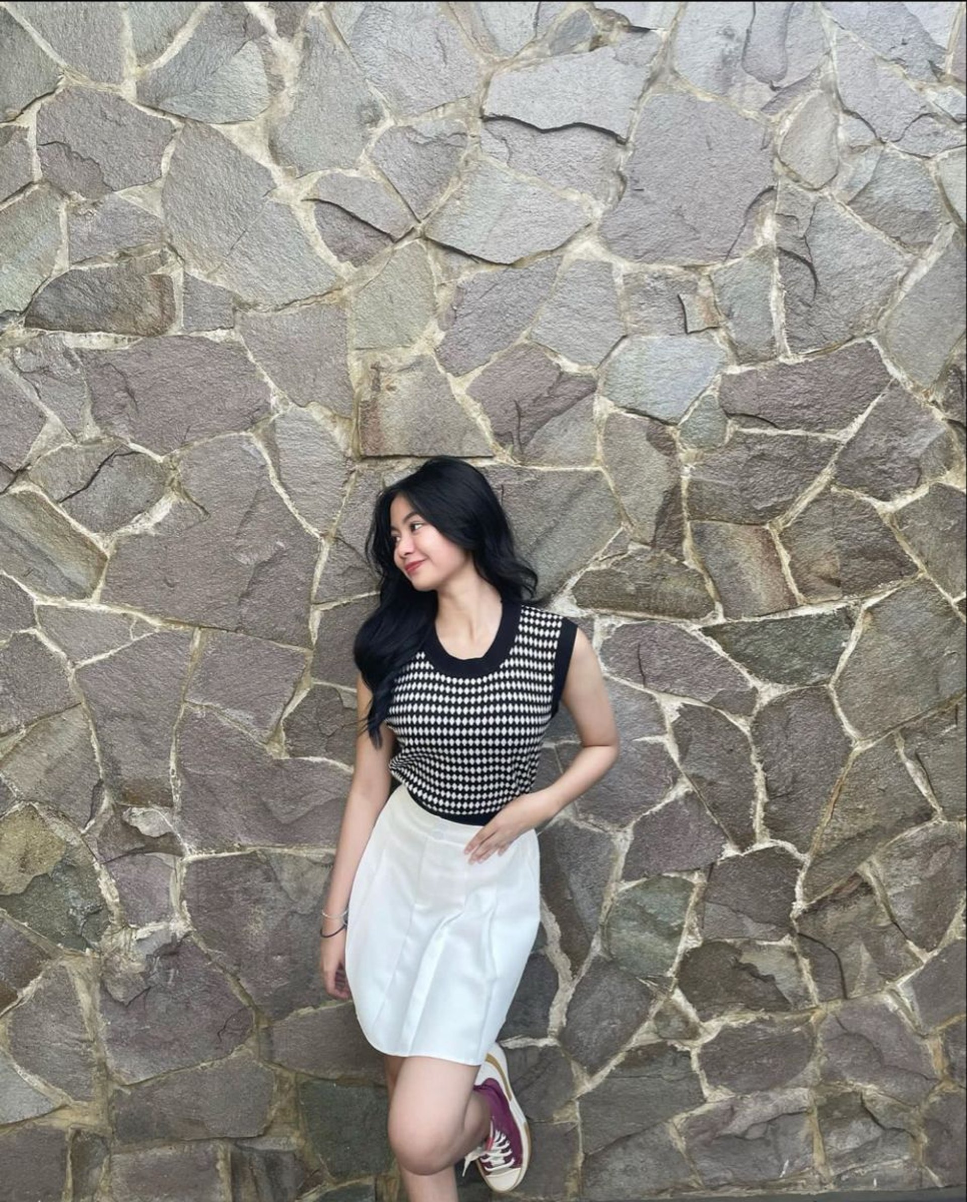 black and white bed linen