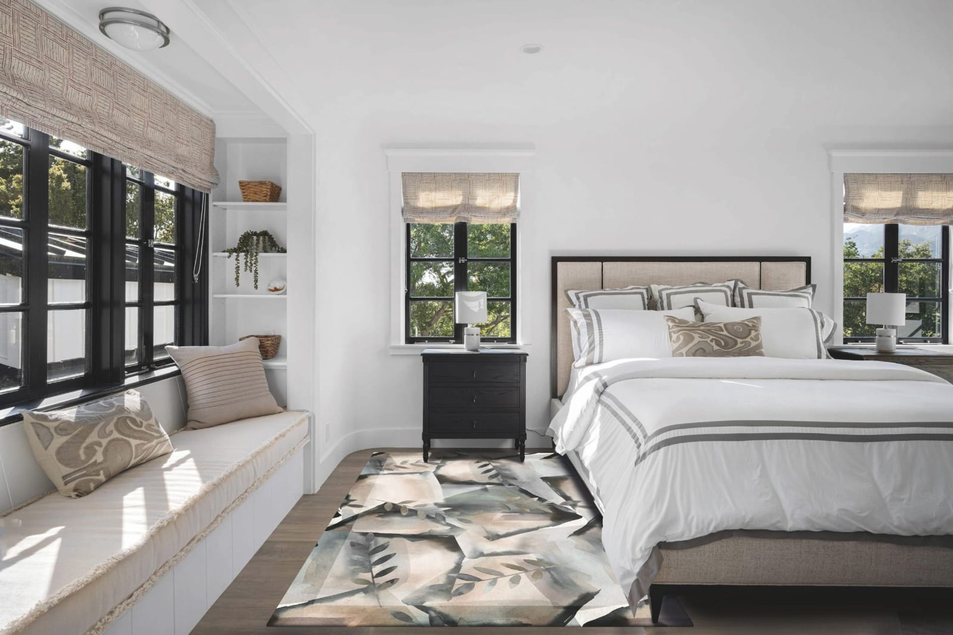 black and white bed linen