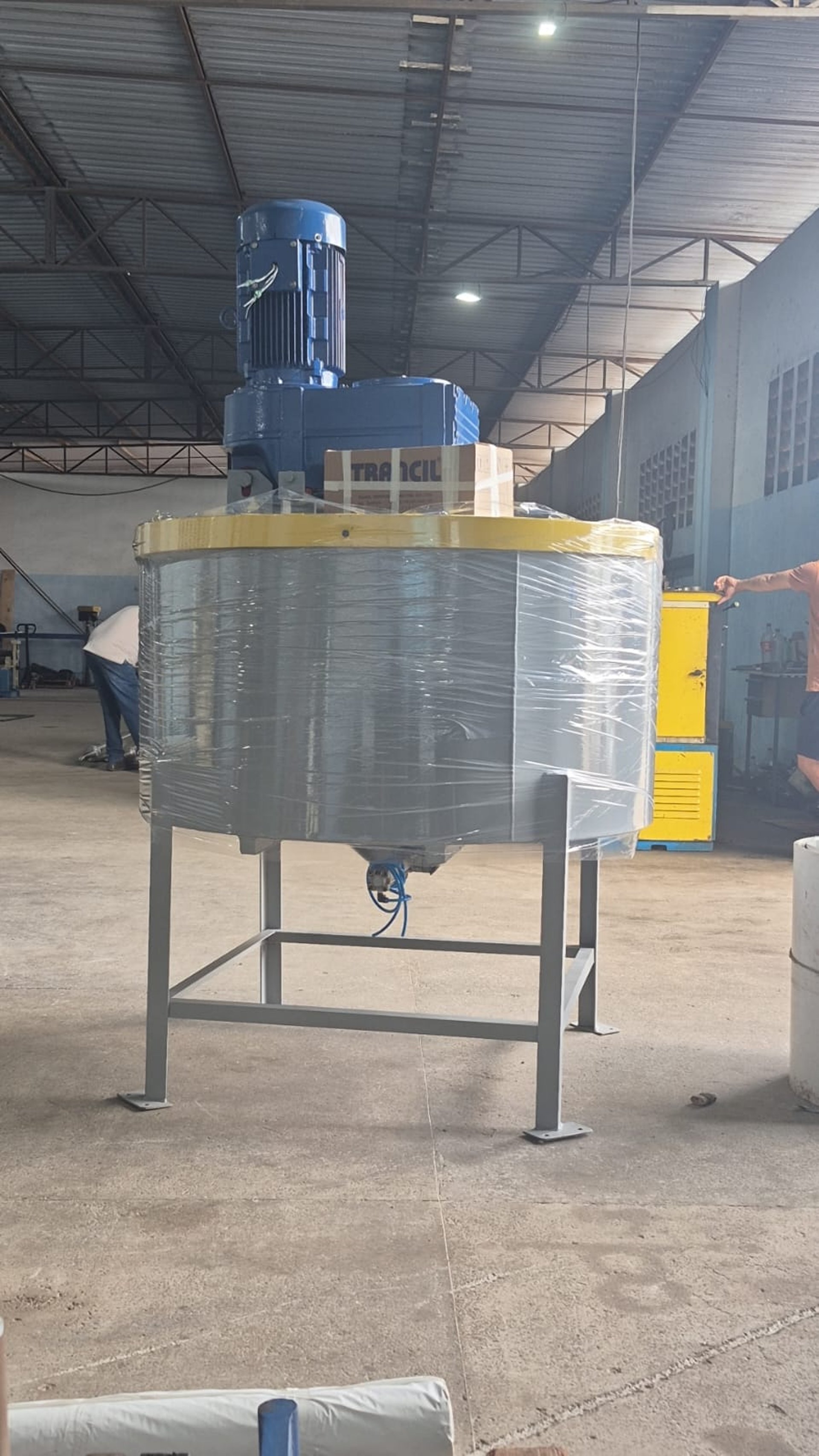 black and brown leather padded tub sofa