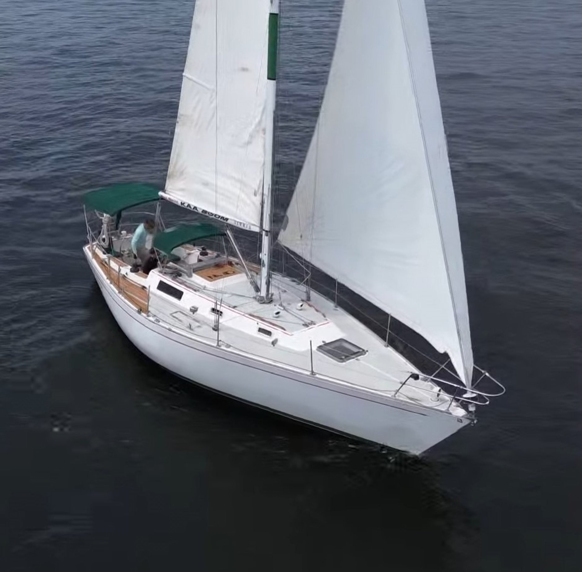 black and white bed linen