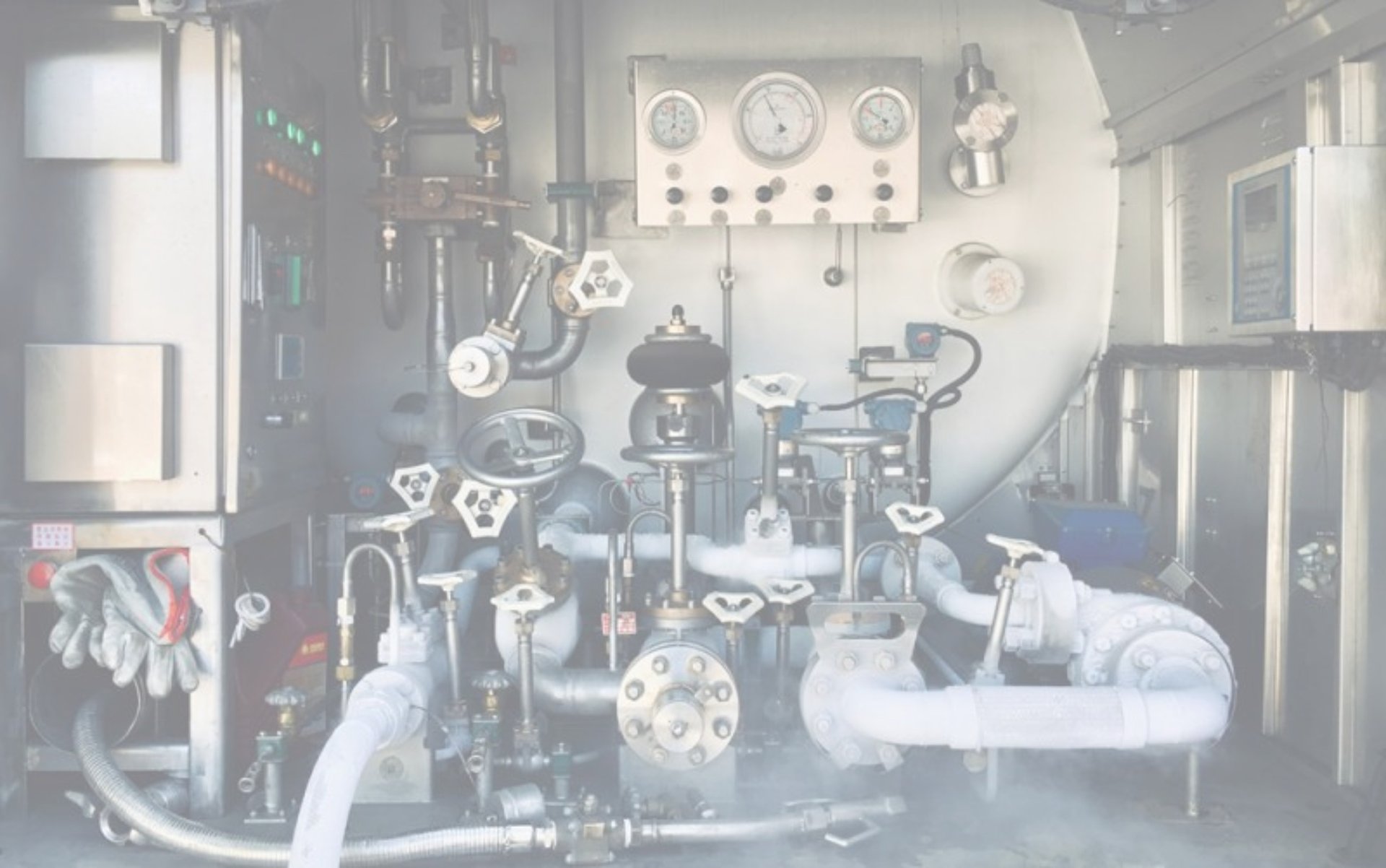 gray metal industrial machine