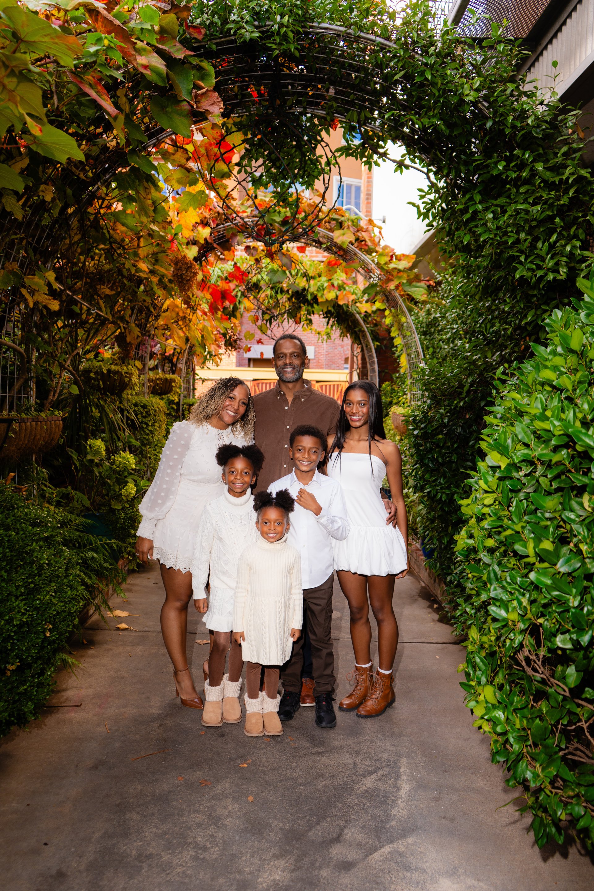 black and white bed linen