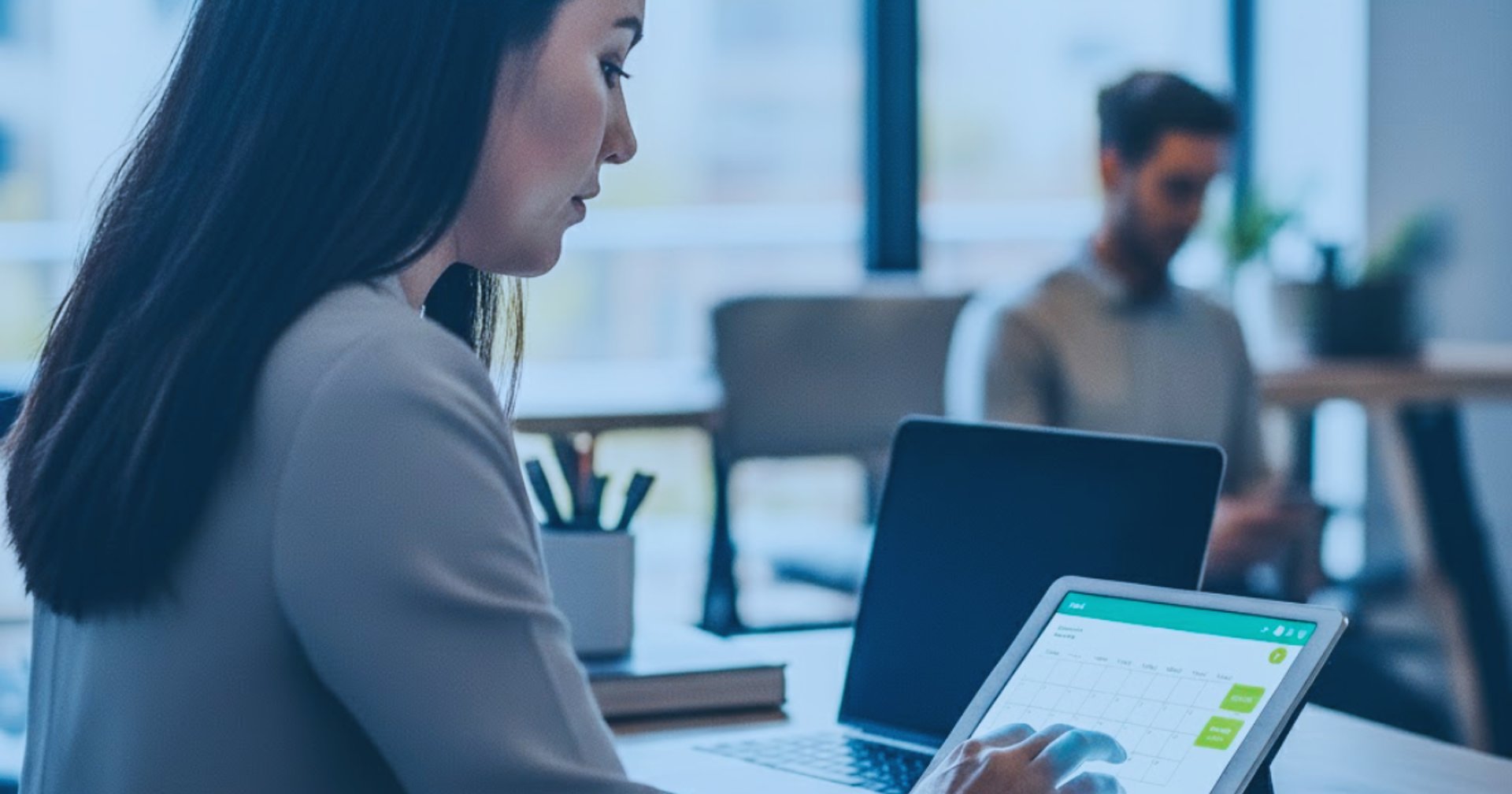 gray computer monitor