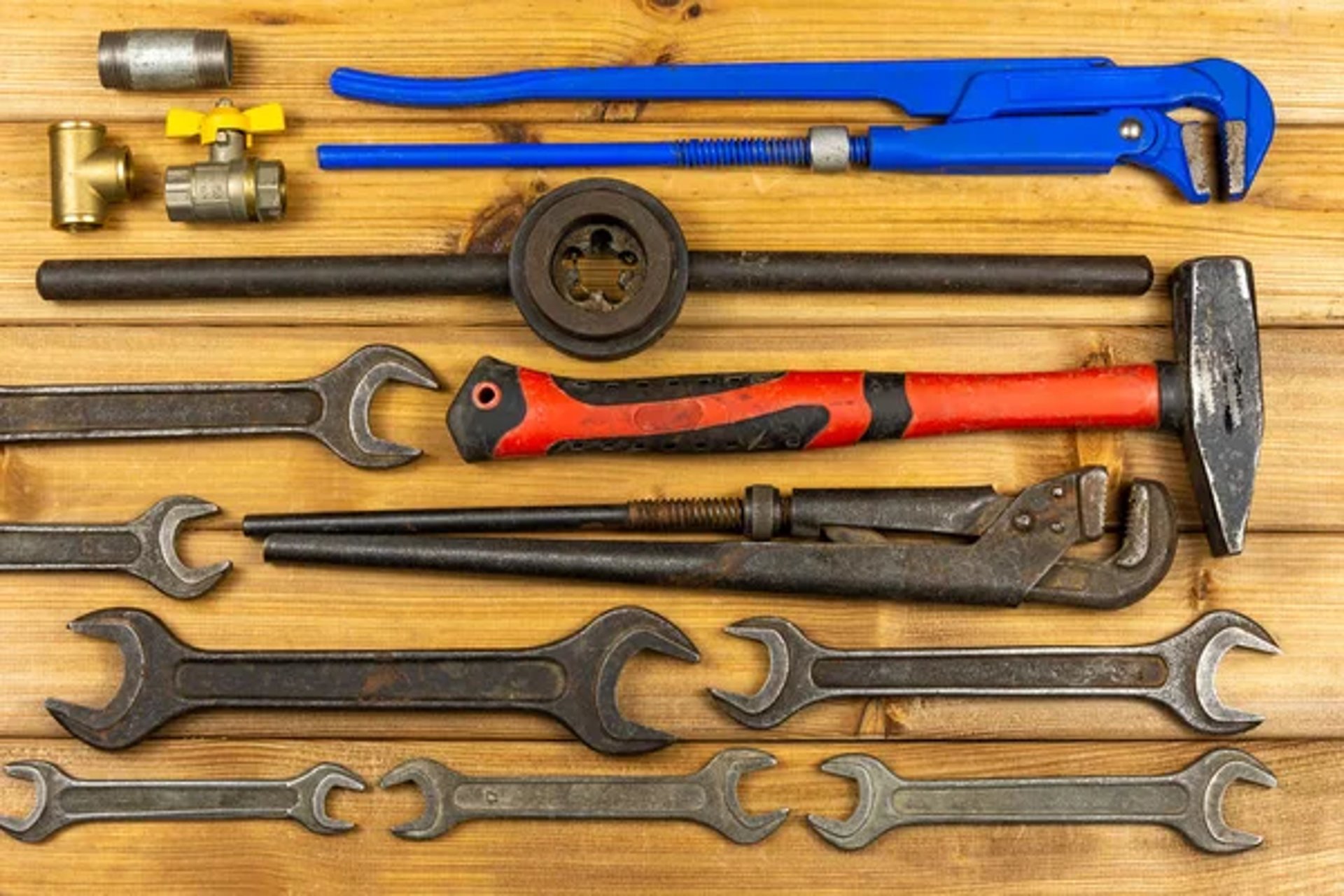 Pipes, valves, and tanks are shown in detail.