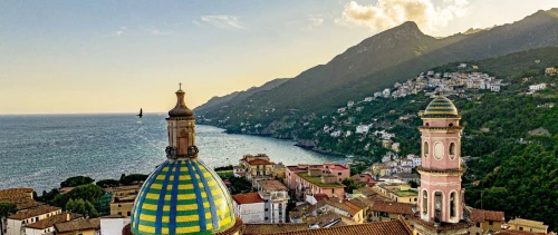 gray computer monitor