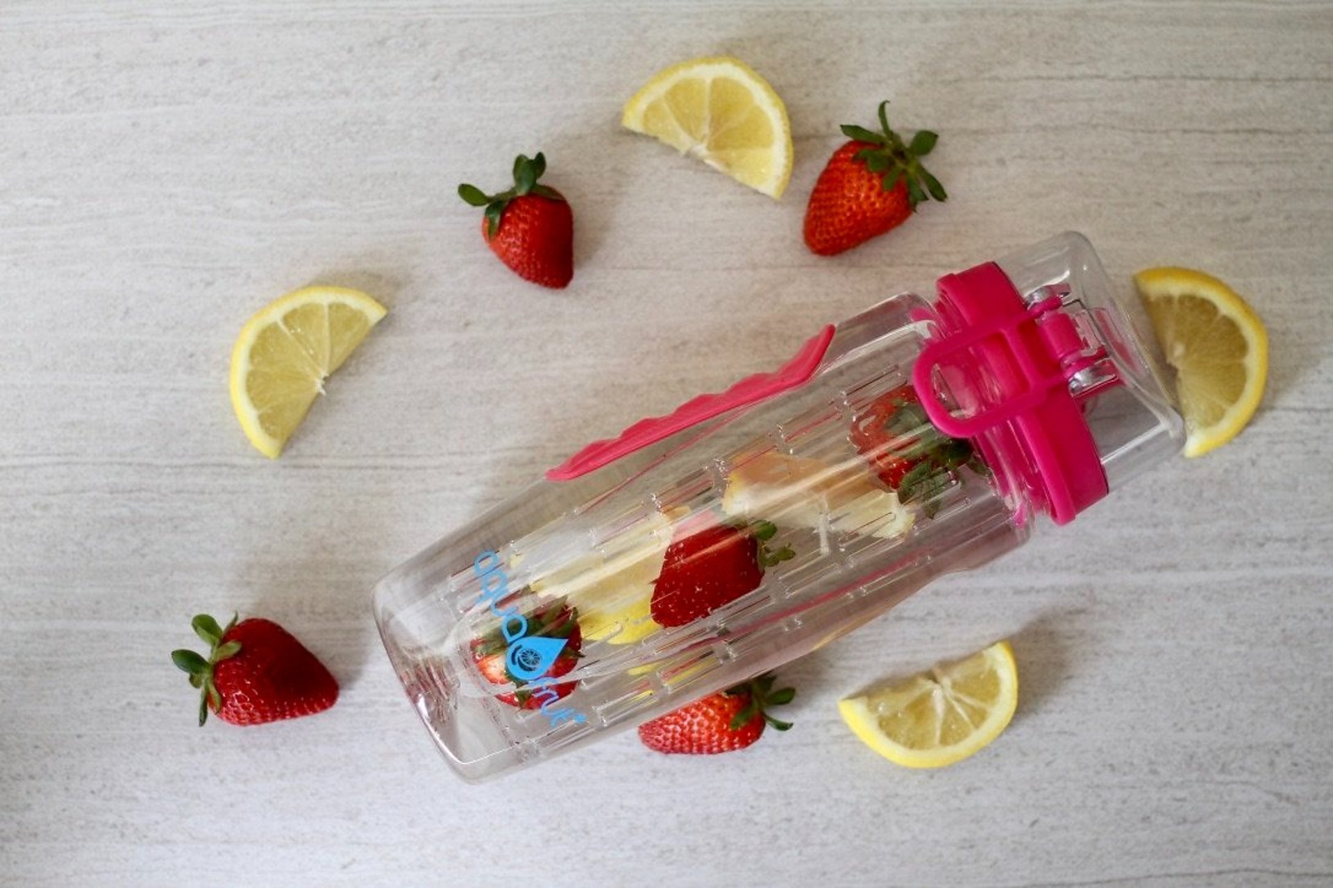 three sliced citrus oranges