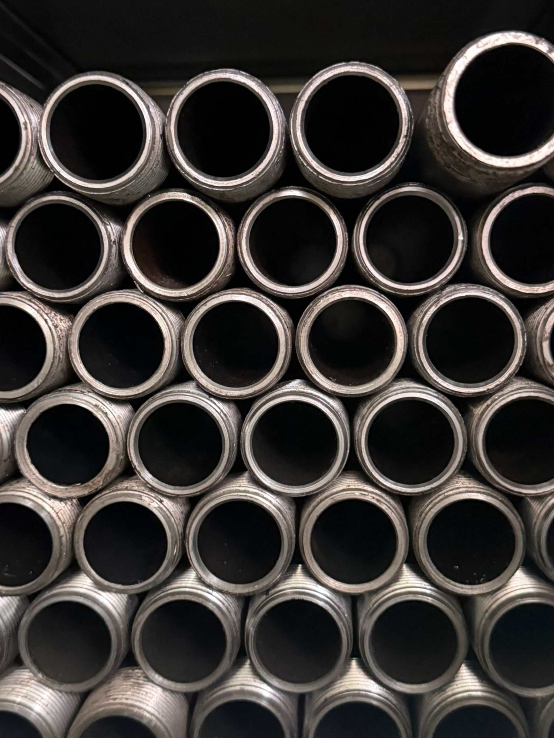 black and white bed linen