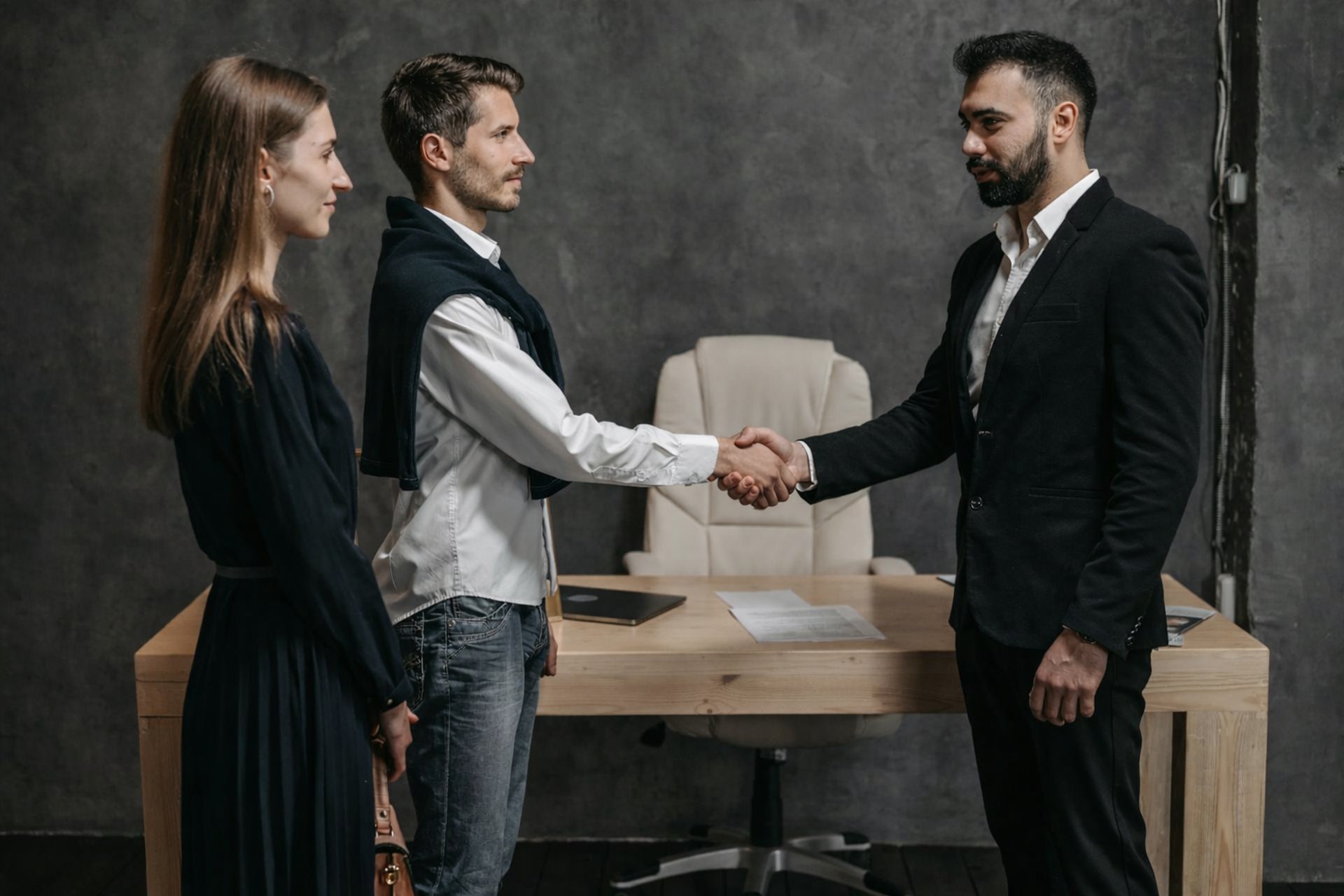 black and white bed linen