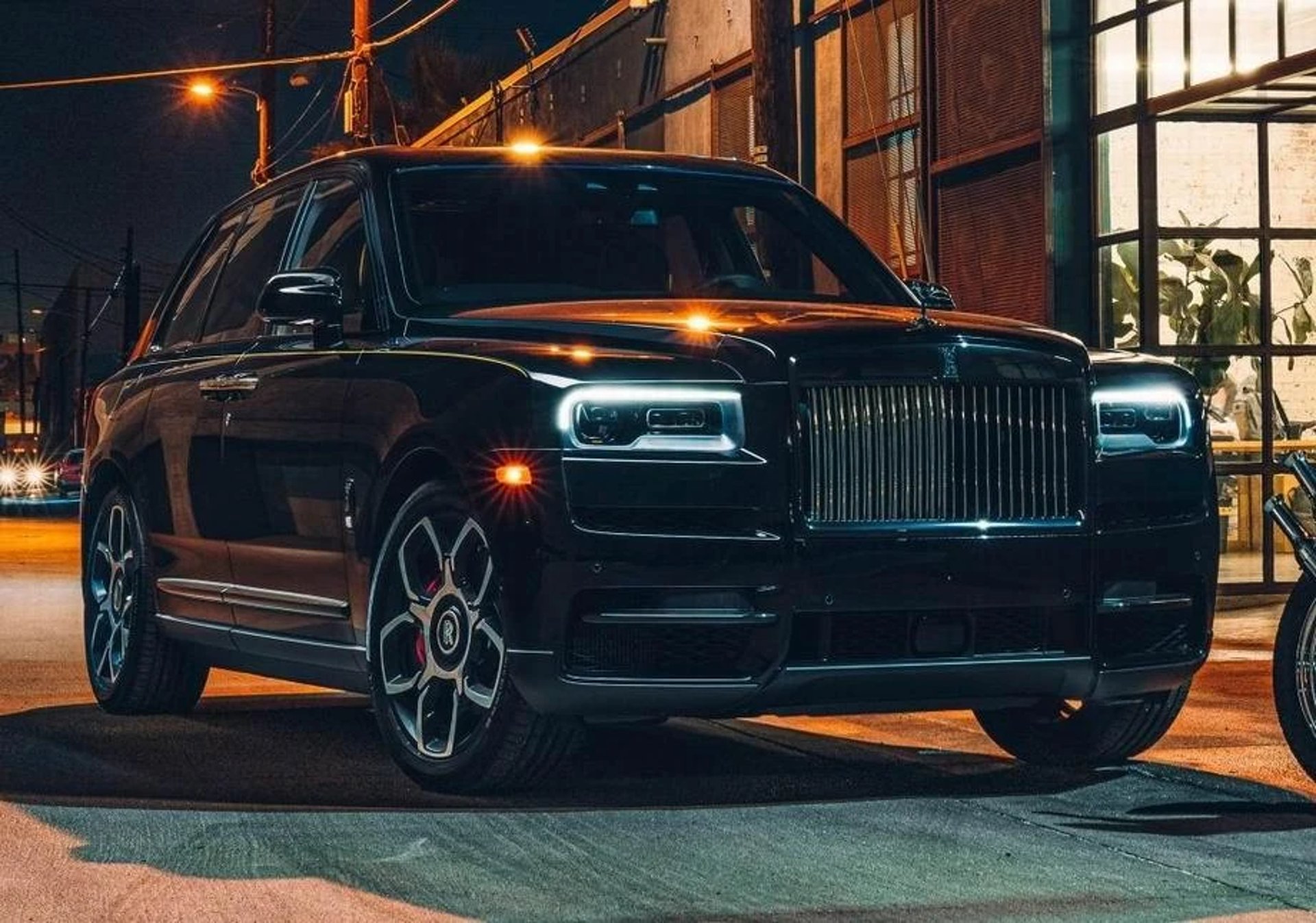 Luxury black car service Toronto with professional chauffeur