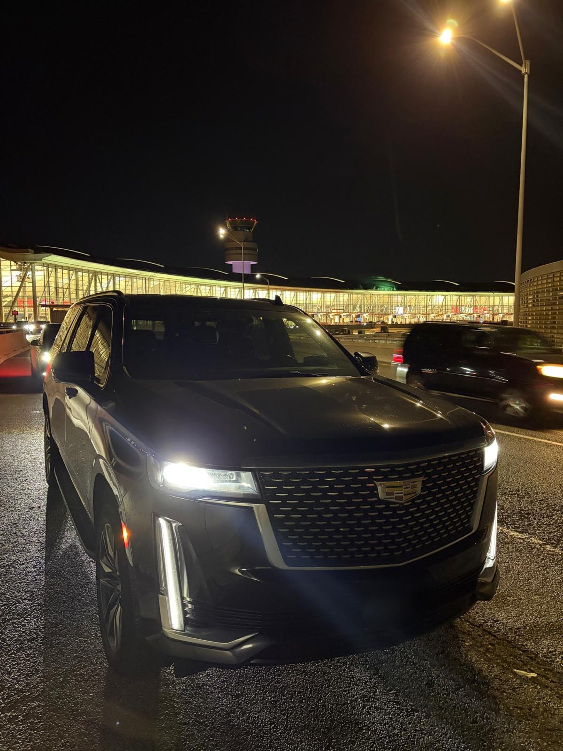 Cadillac Escalade airport chauffeur service to and from Toronto Pearson Airport