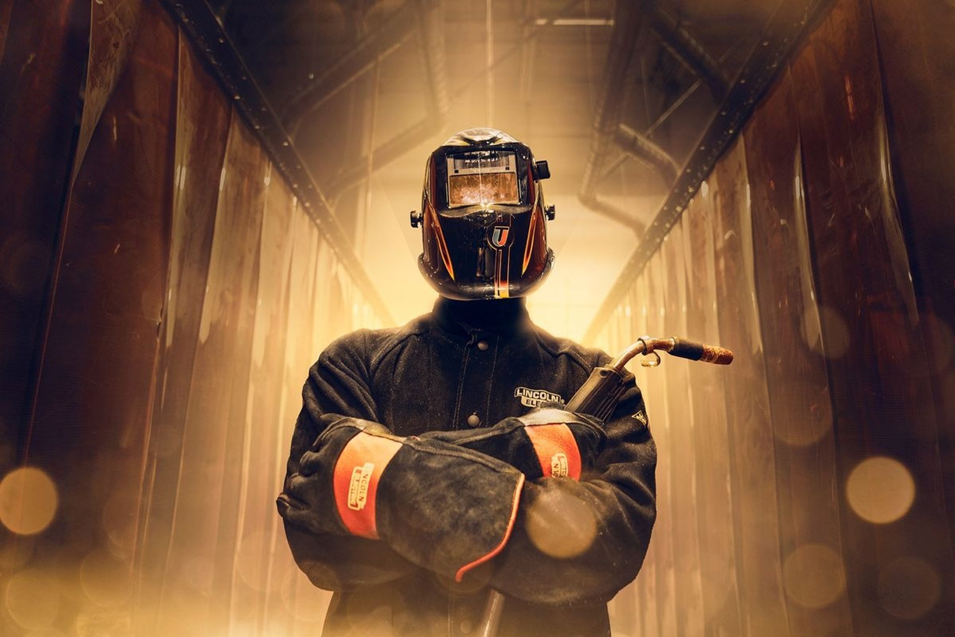 gray computer monitor