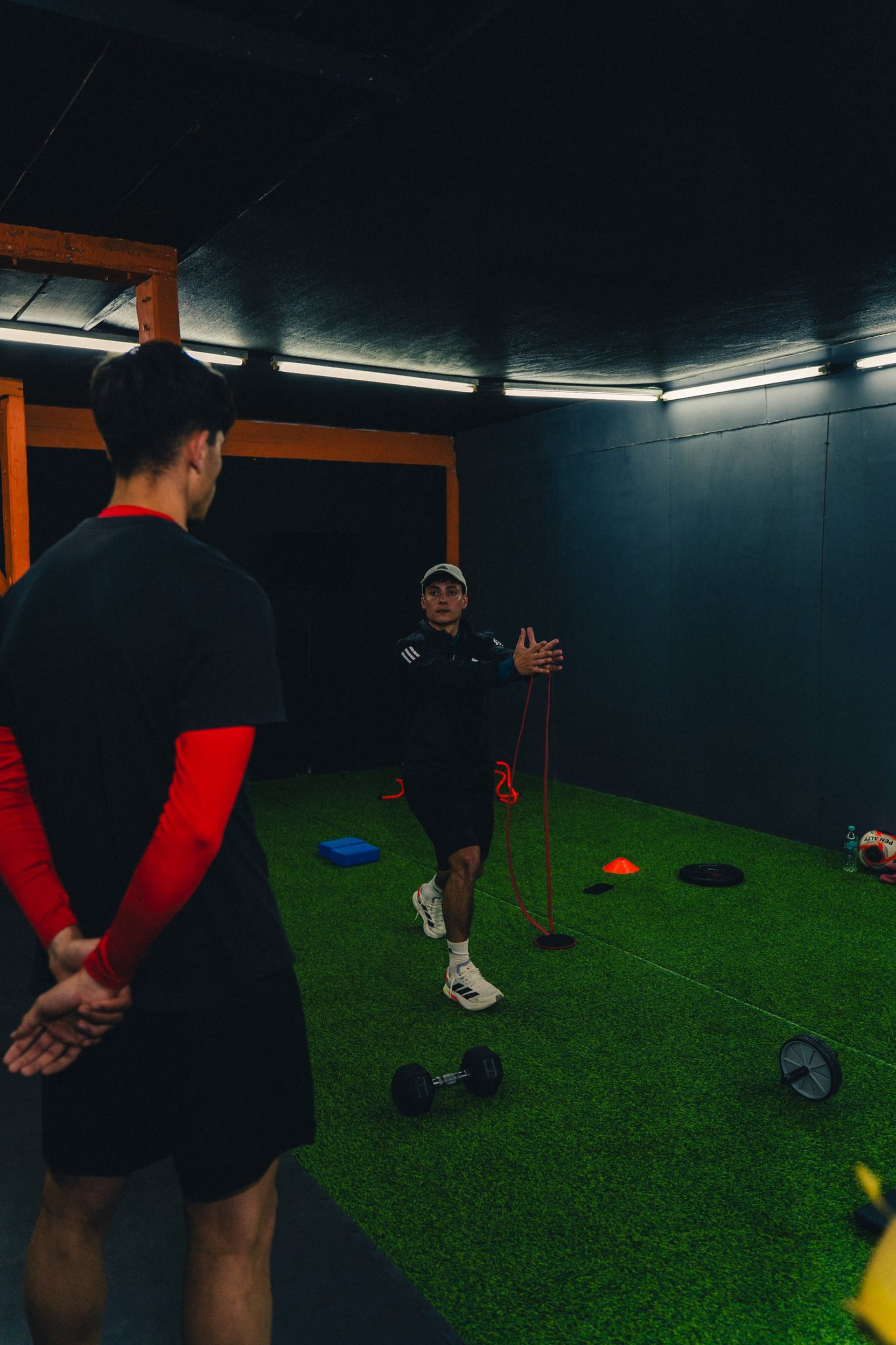 black and white bed linen