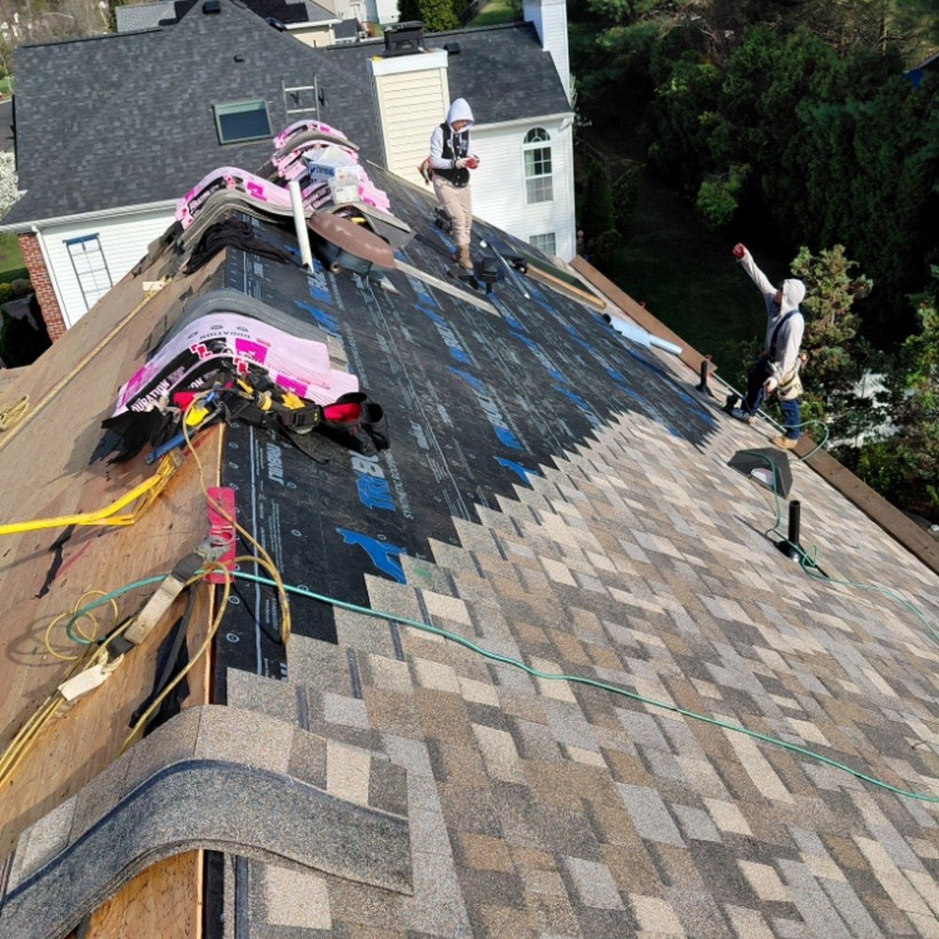 black and white bed linen