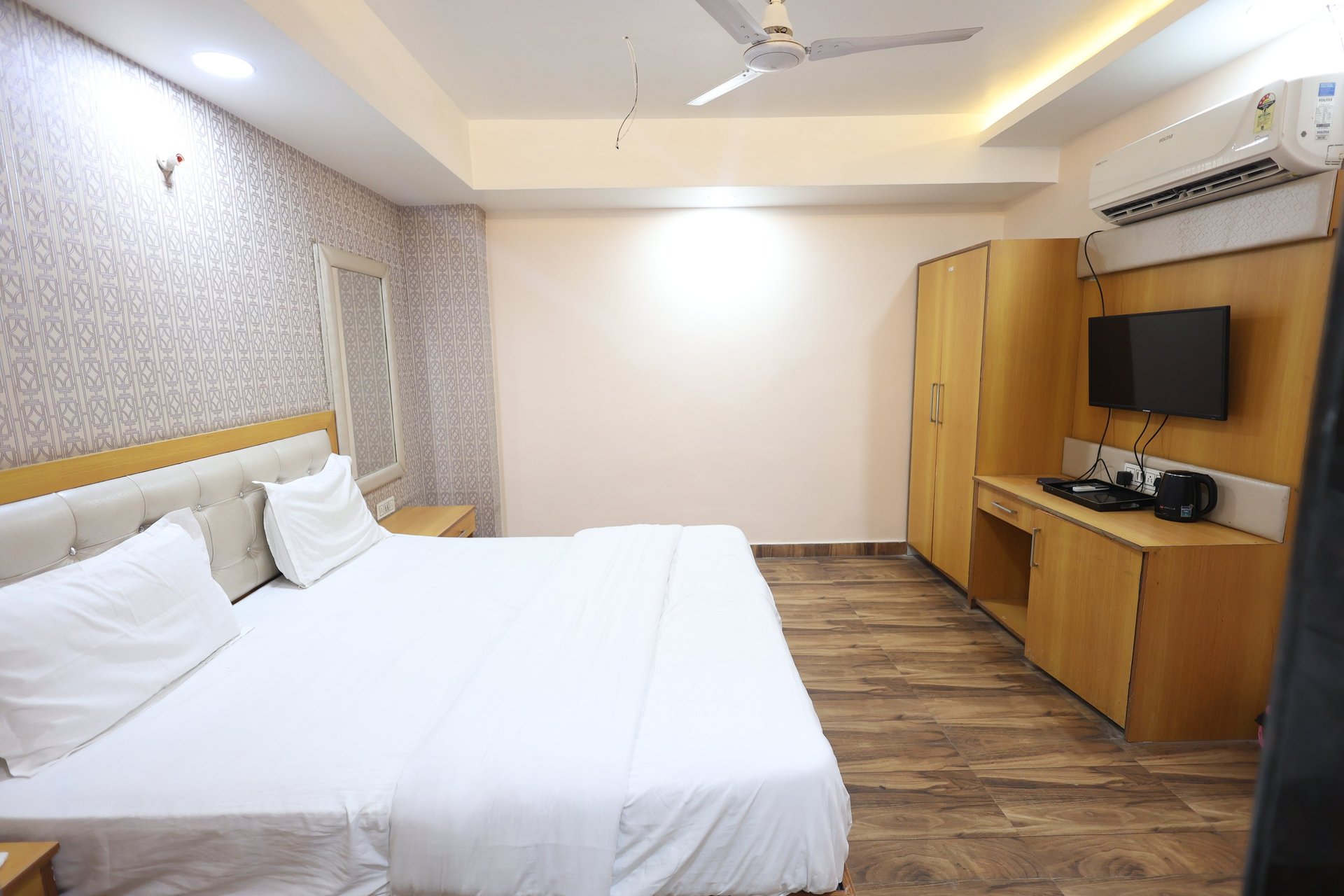 white vehicle with blue neon headlight bulb