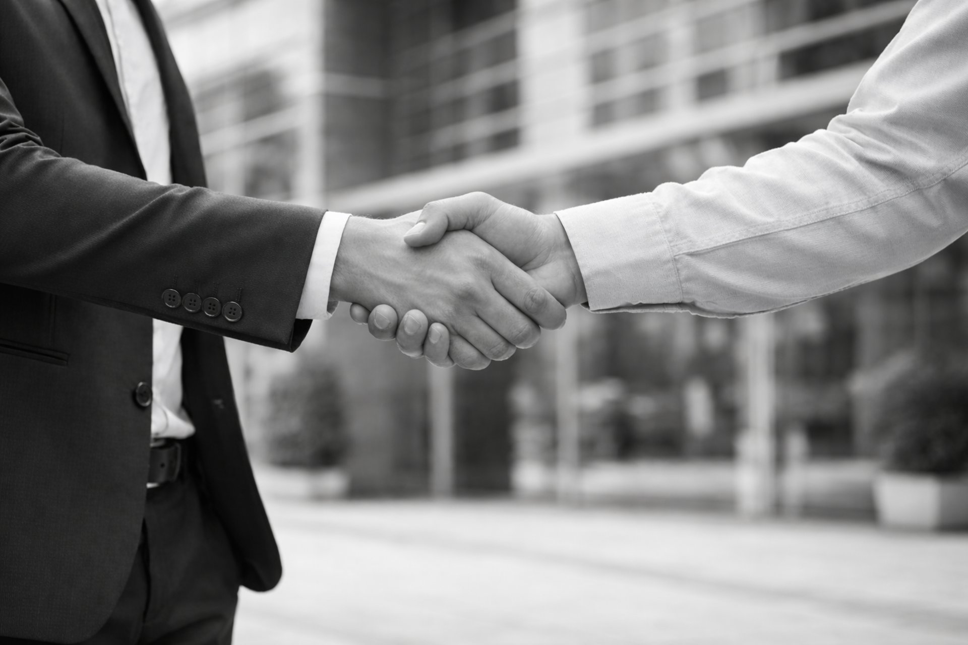 gray computer monitor