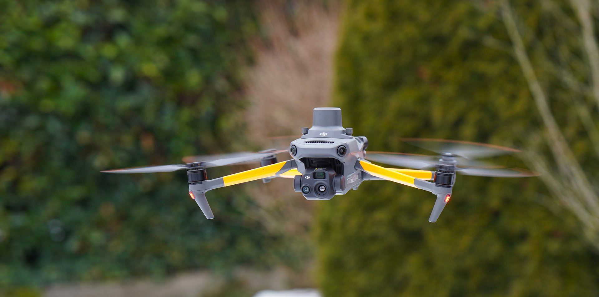 black and brown leather padded tub sofa