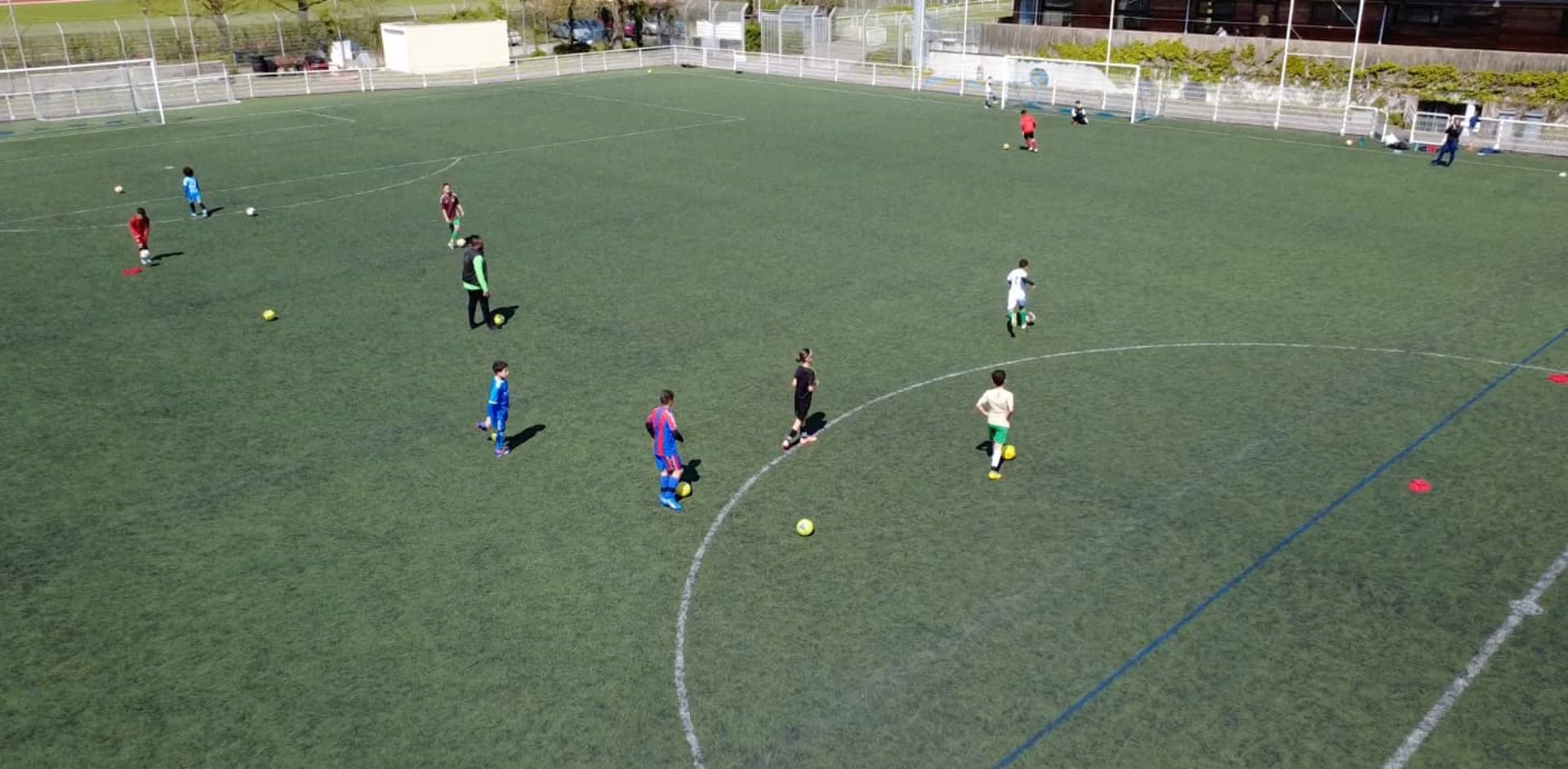 black and brown leather padded tub sofa