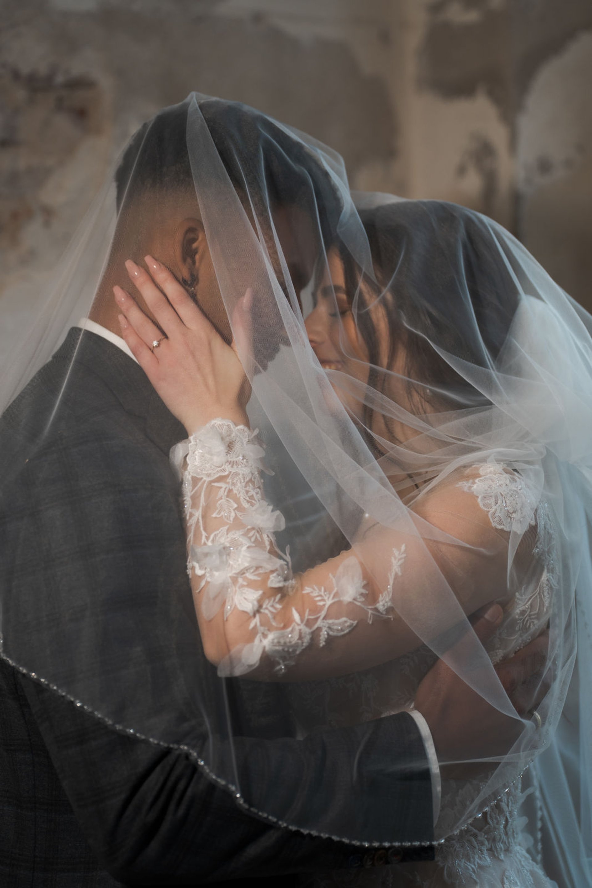 gray computer monitor