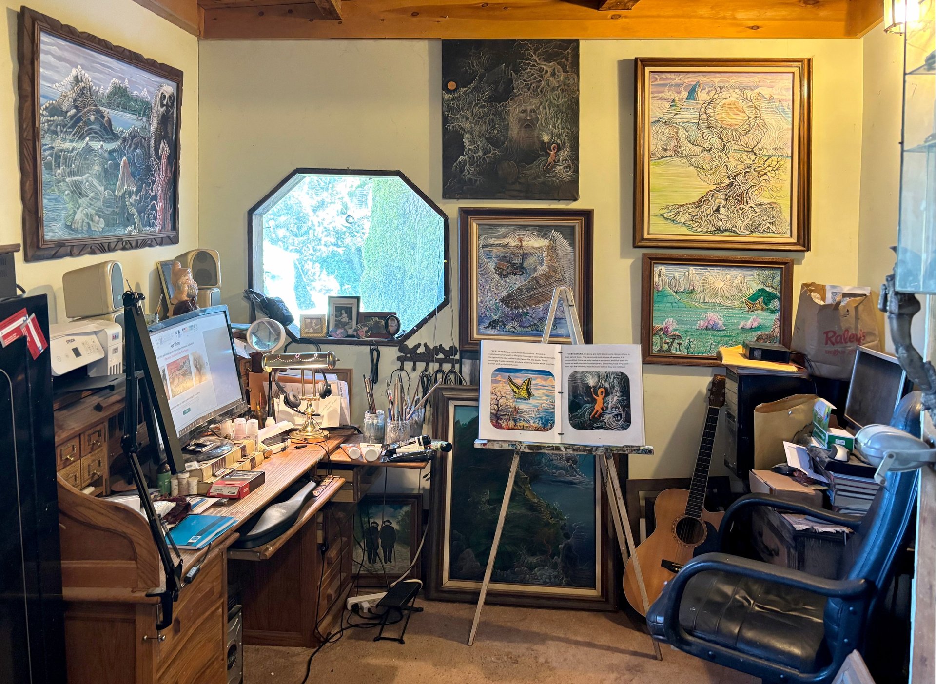 black and white bed linen