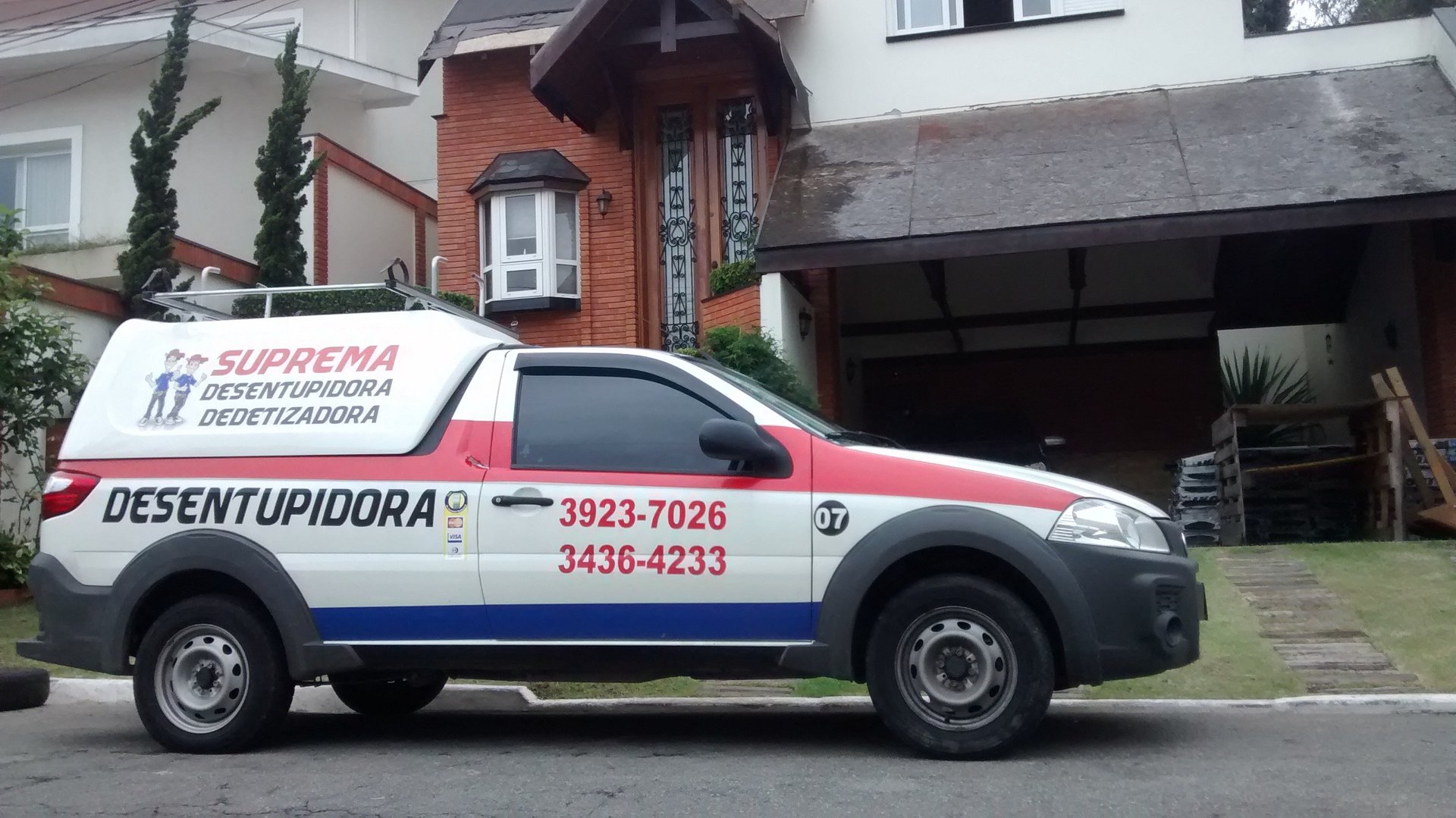 carro da suprema desentupidora